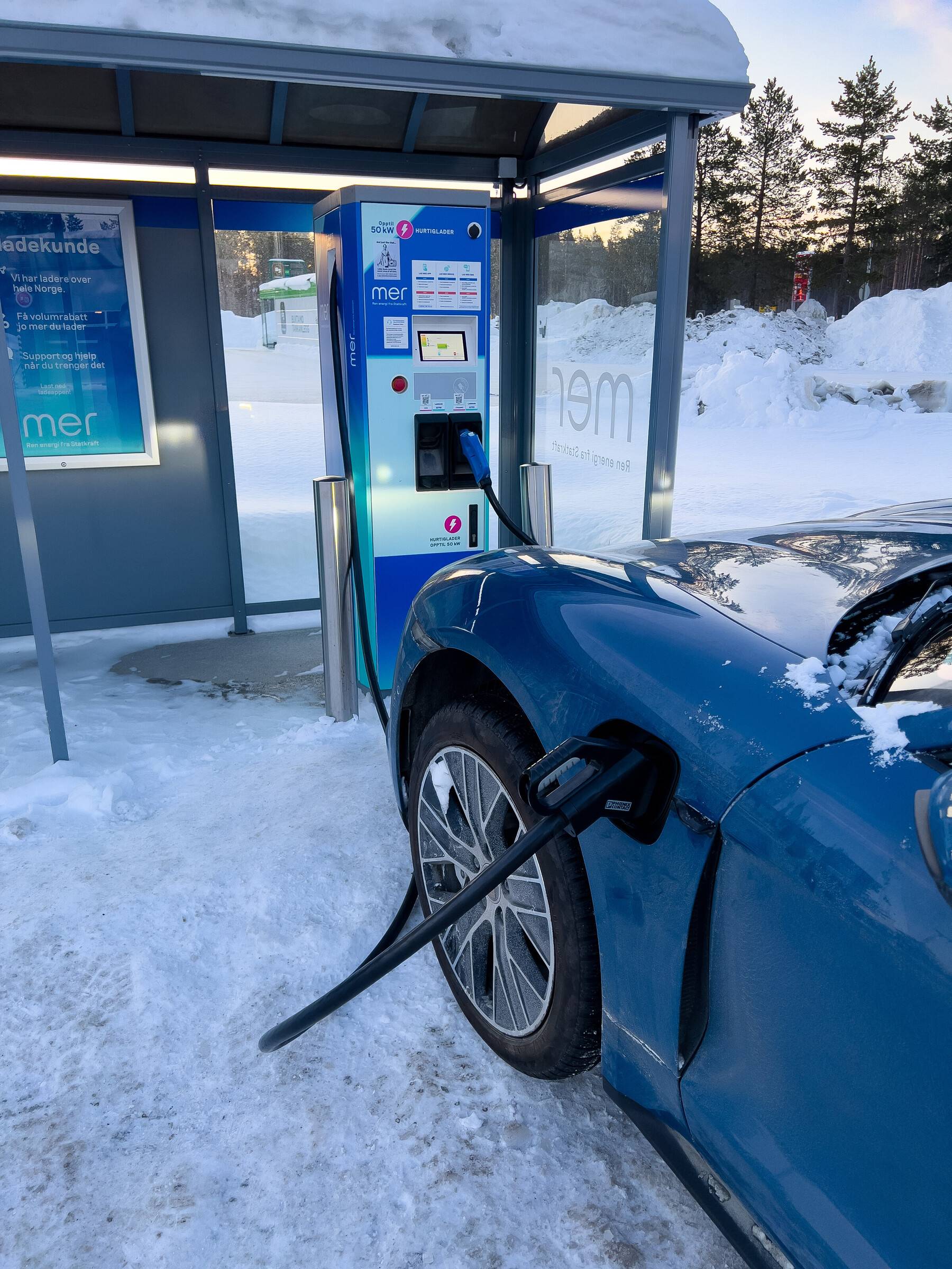 Porsche Taycan Taycan To The Arctic Circle Road Trip 2022 51895906294_f8b5765957_4k