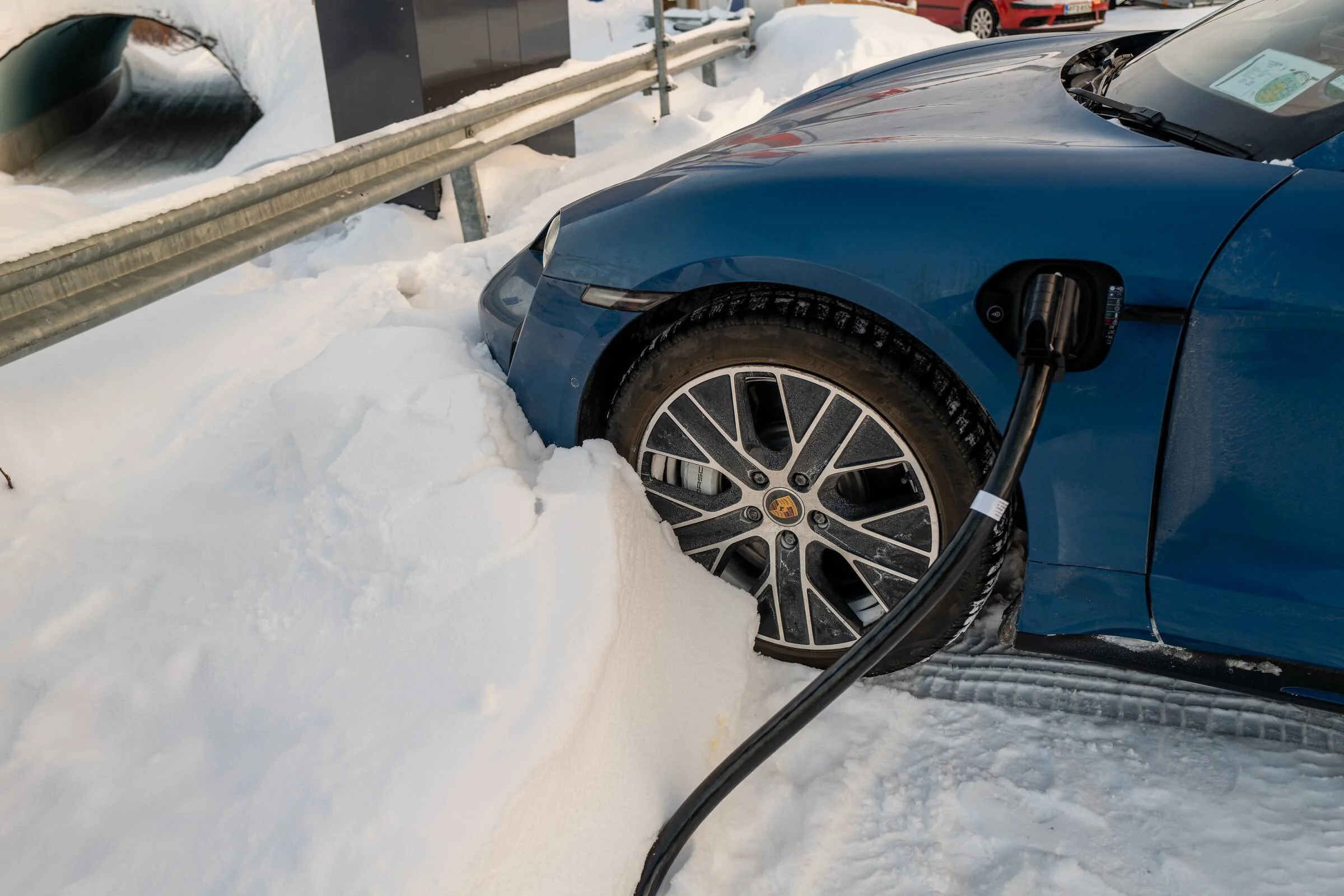 Porsche Taycan Taycan To The Arctic Circle Road Trip 2022 51895899854_28cc8bb7b9_4k