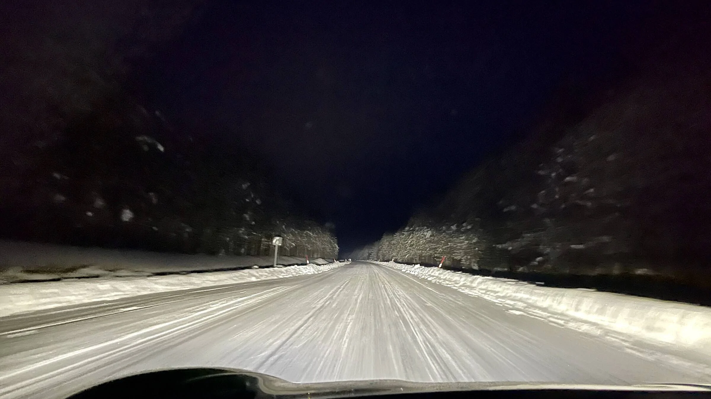 Porsche Taycan Taycan To The Arctic Circle Road Trip 2022 51895702133_7d3e5d87e8_4k