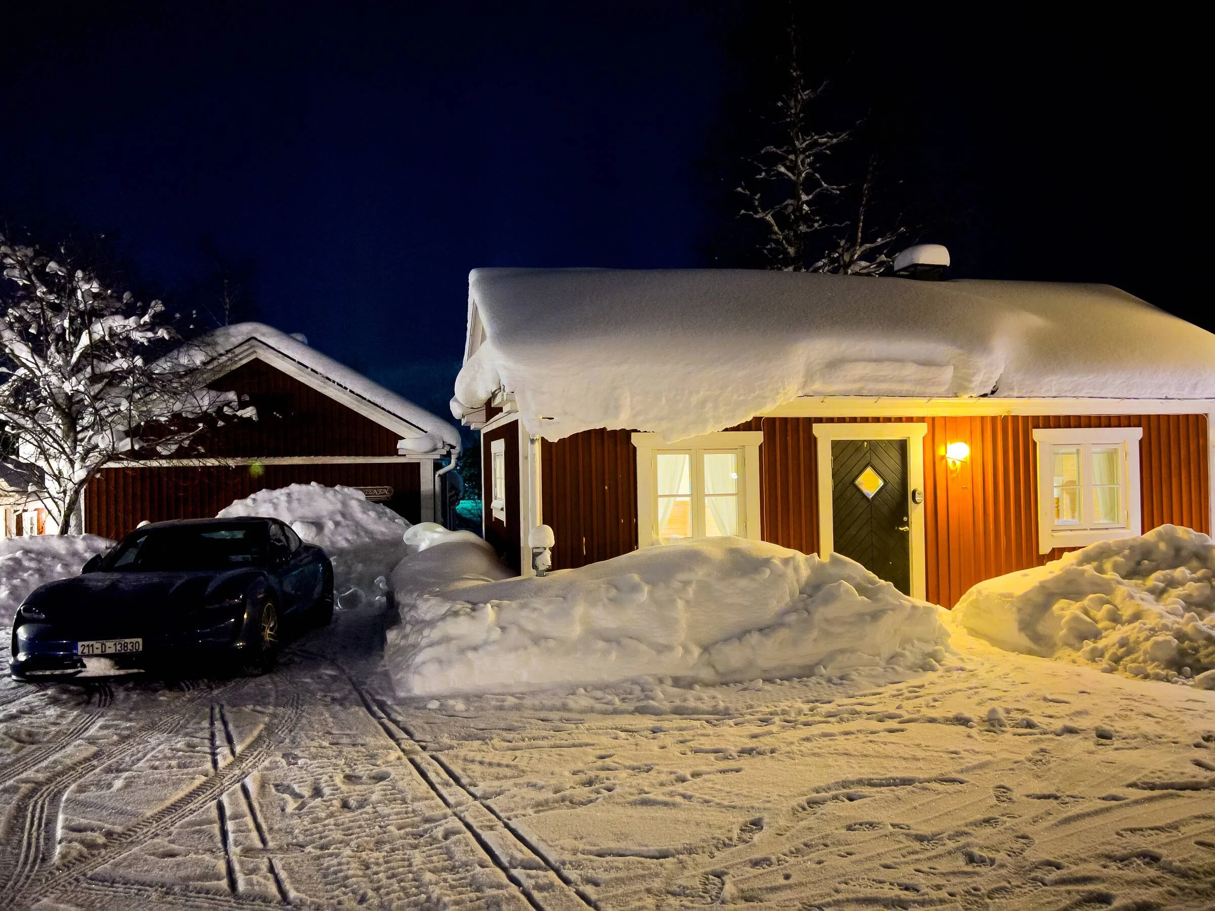 Porsche Taycan Taycan To The Arctic Circle Road Trip 2022 51895905099_147e863480_4k