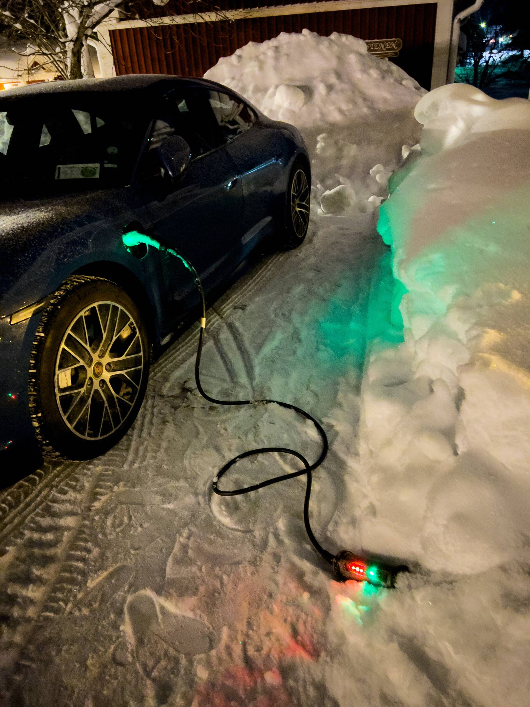 Porsche Taycan Taycan To The Arctic Circle Road Trip 2022 51895635226_14965b77d3_4k