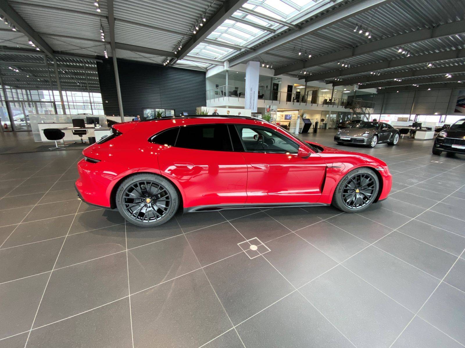 Porsche Taycan Standard gts rims 5