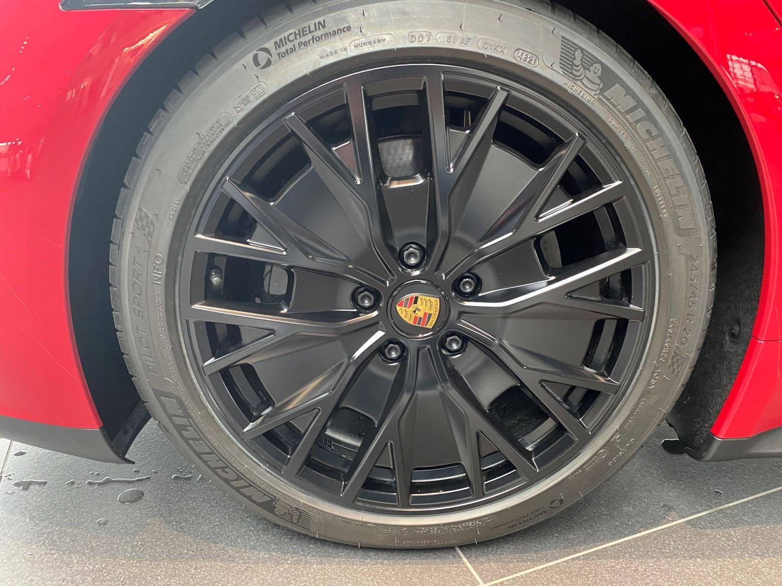 Porsche Taycan Standard gts rims 7