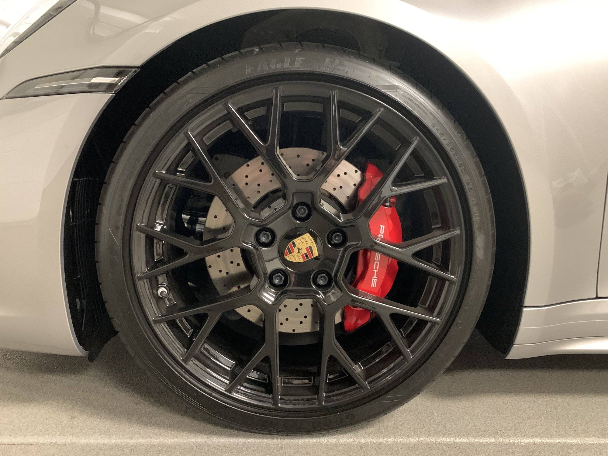 Porsche Taycan Standard gts rims BBCCAC0E-BC5D-4180-973A-AAEC19751F0A