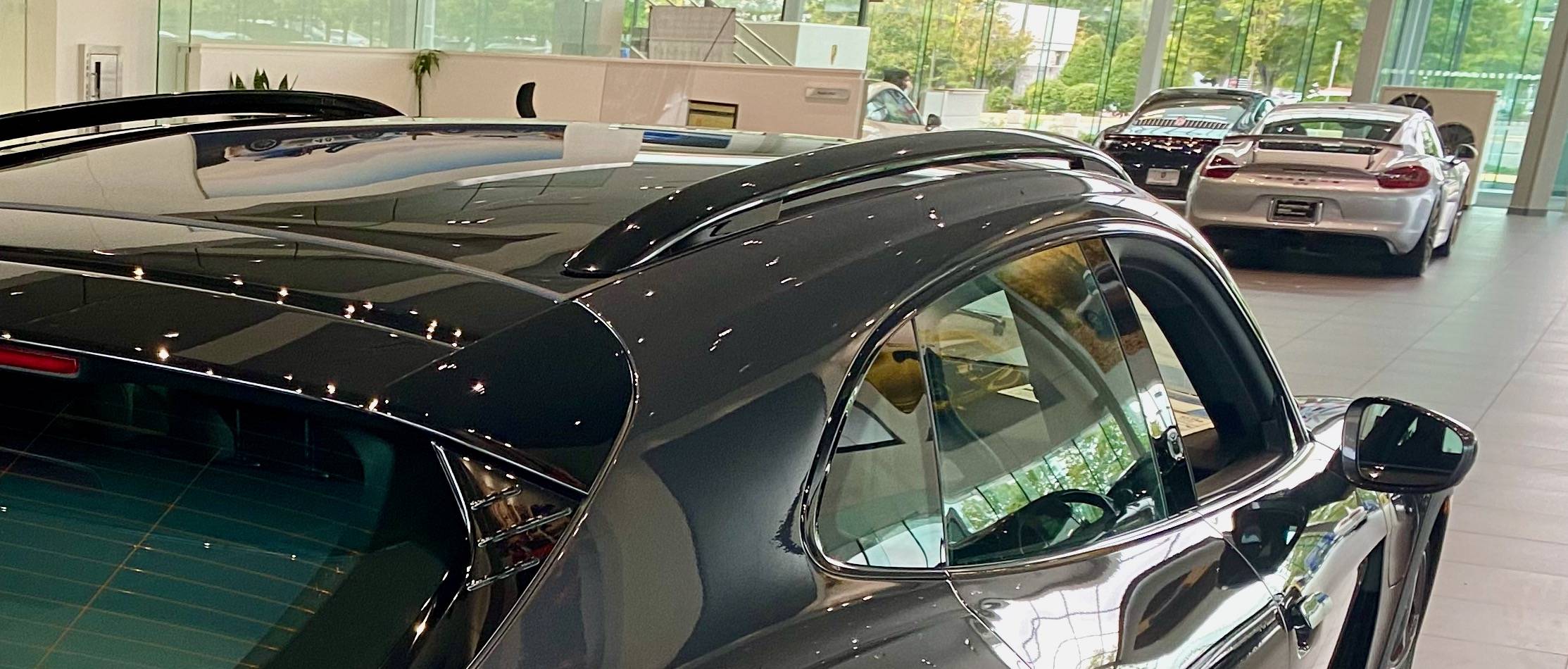 Porsche Taycan Roof rails on panoramic roof IMG_2288