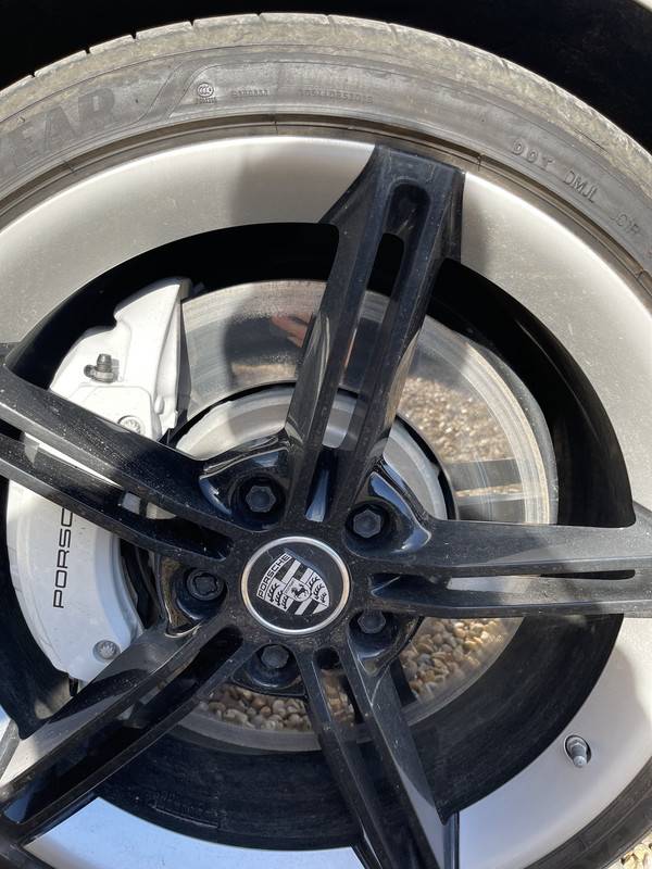 Porsche Taycan Uneven wear on PSCBs on 4s? 22A8B60A-0C5F-46D4-B763-7148D442FAE2