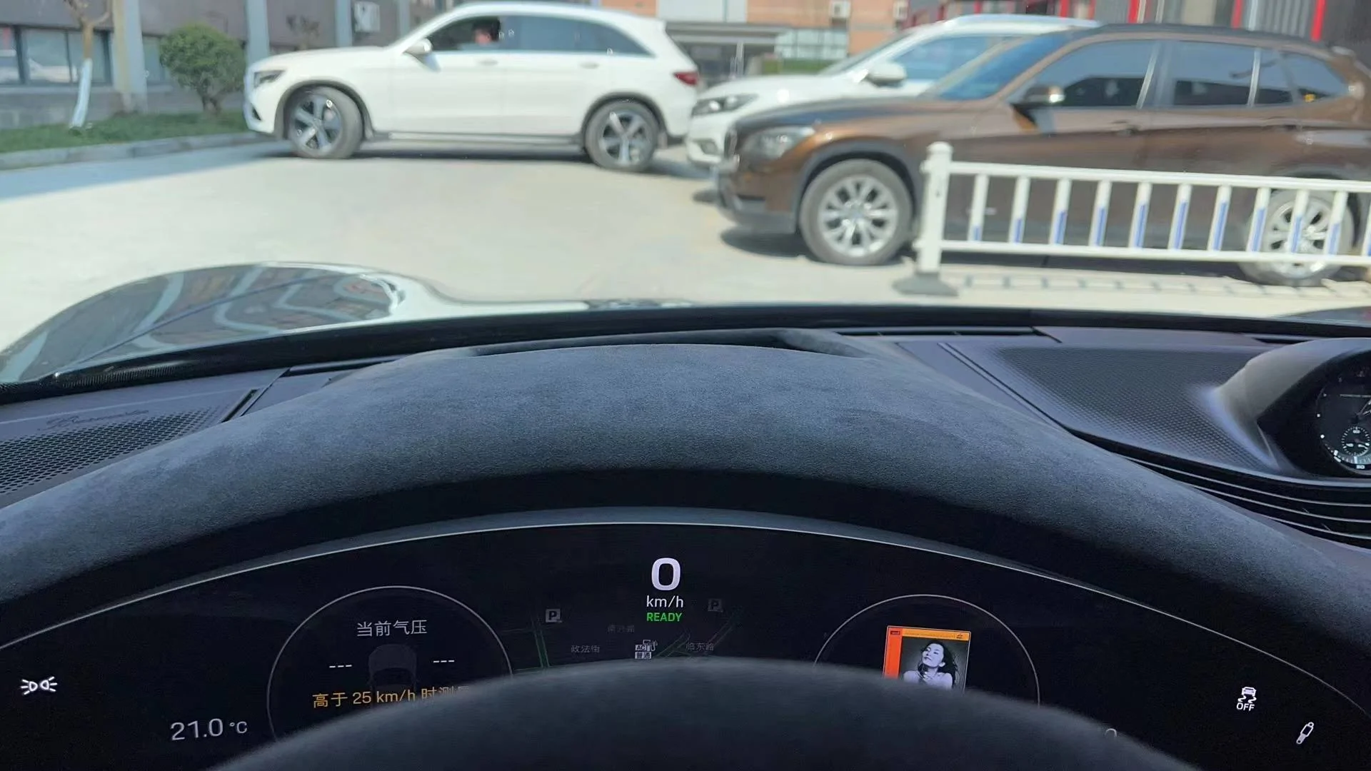 Porsche Taycan Upgraded annoying plastic instrument cluster cover to alcantara, if you optioned HUD _202202281813071