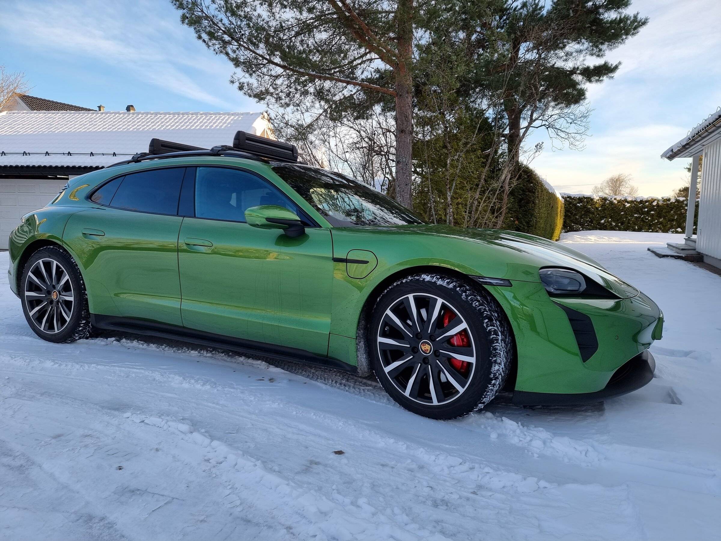 Porsche Taycan First GTS Sport Turismo Taycan in the wild 20220221_163217