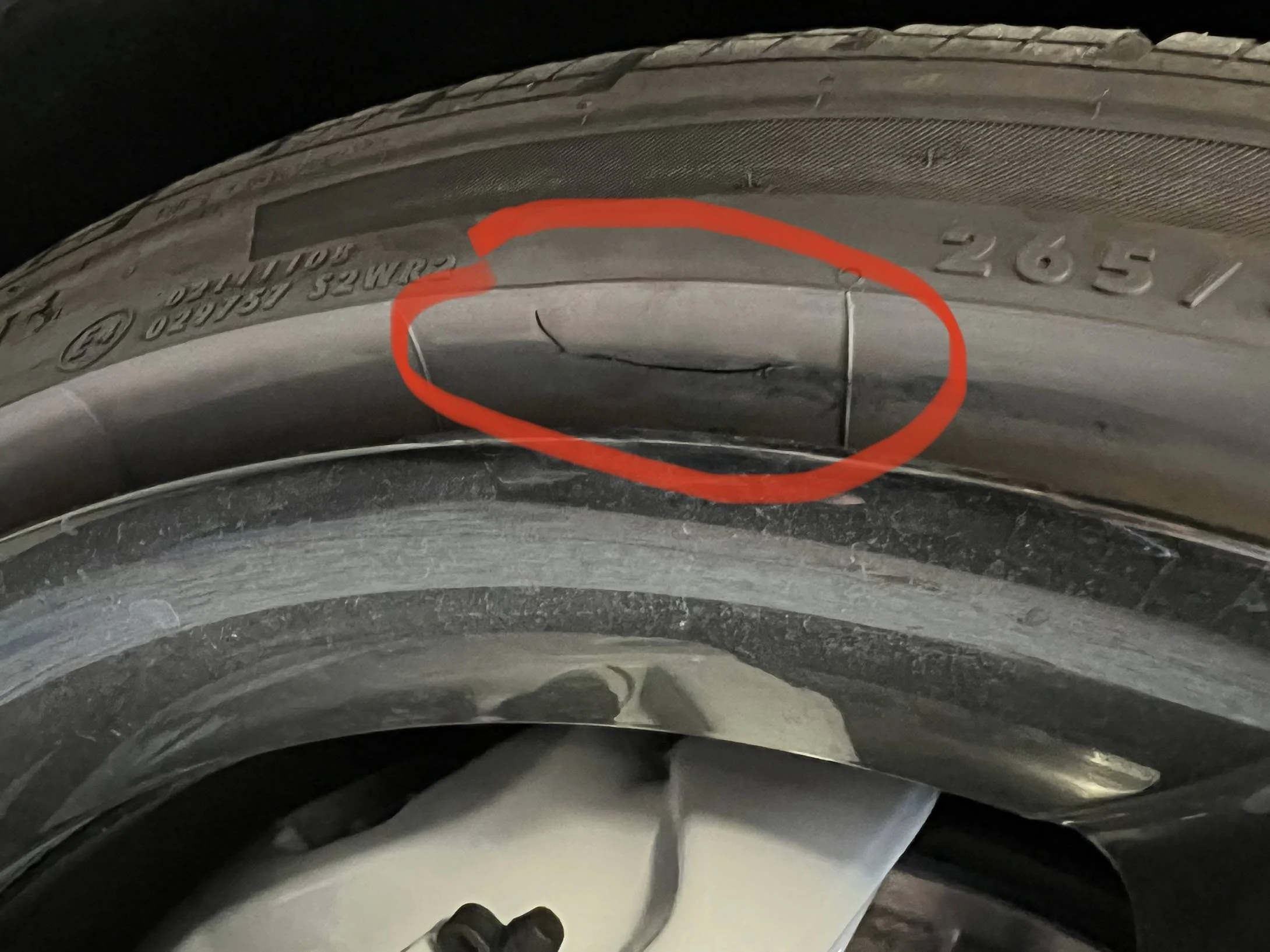 Porsche Taycan Crack in inner lip of tire sidewall - Replace or watch?! 1B60F394-DAA5-4944-B41B-9CB9020A330D