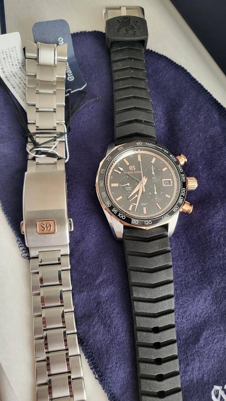 Porsche Taycan Watch collectors - let's talk watches here! 1646426985749