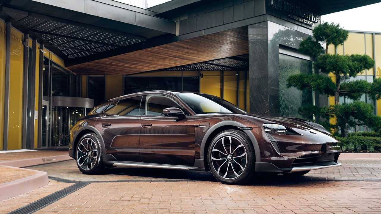 Porsche Taycan Mahogany anyone? 30A861AA-1D0C-4617-AF8E-0B3B3EDDF020
