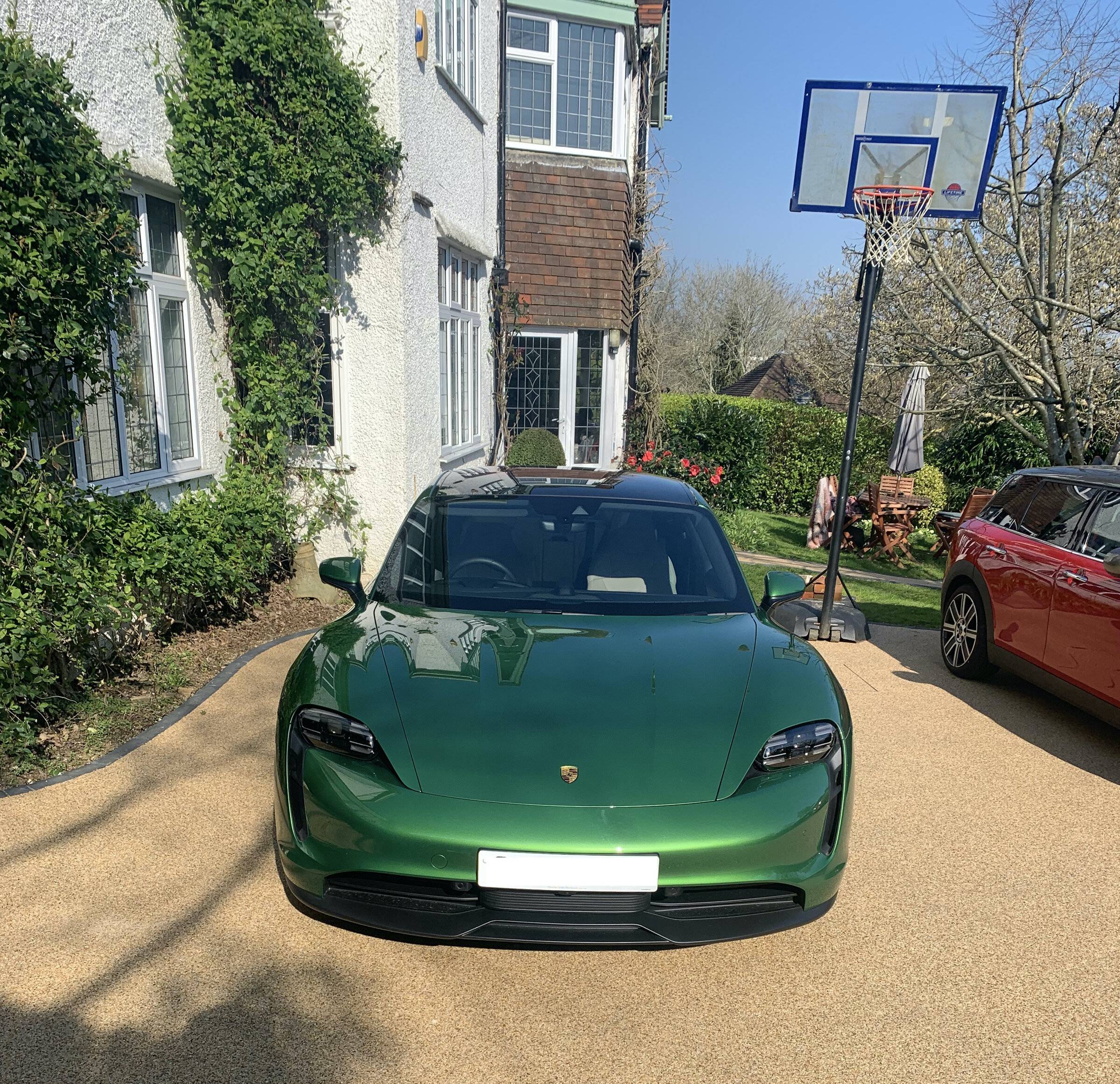 Porsche Taycan MAMBA GREEN Taycan Club IMG_2227