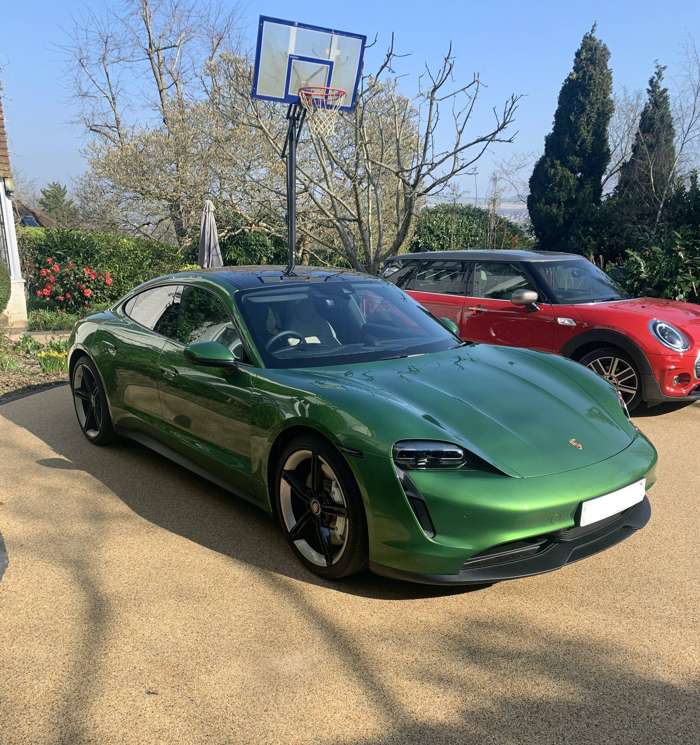 Porsche Taycan MAMBA GREEN Taycan Club IMG_2228