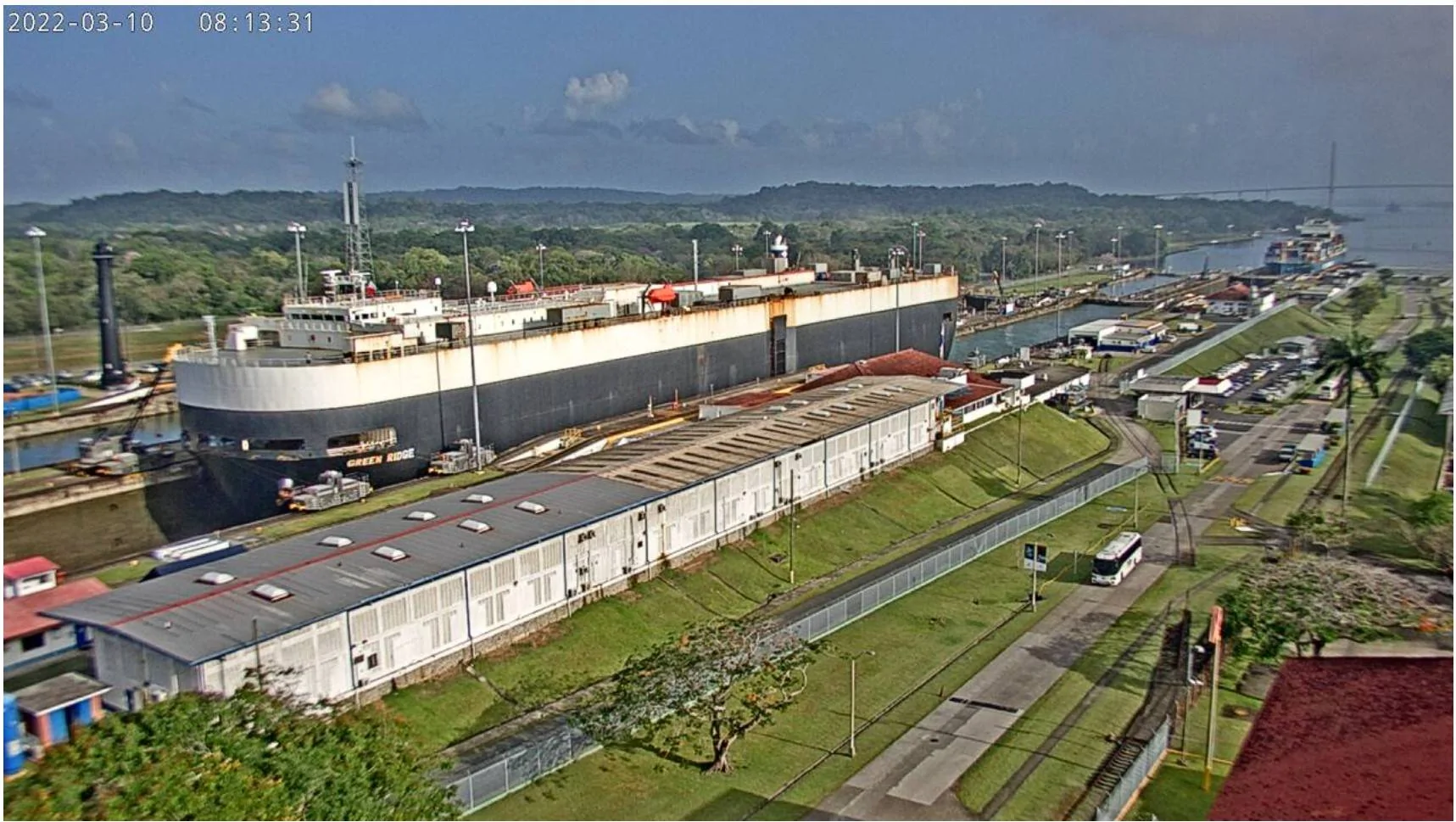 Porsche Taycan April 2022 Deliveries canal 14 - gatun