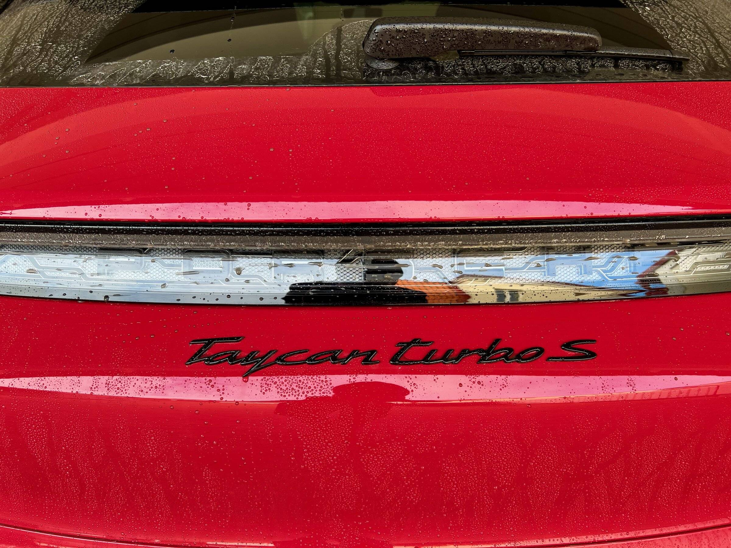 Porsche Taycan Rear light strip with 'PORSCHE' logo in black IMG_0399