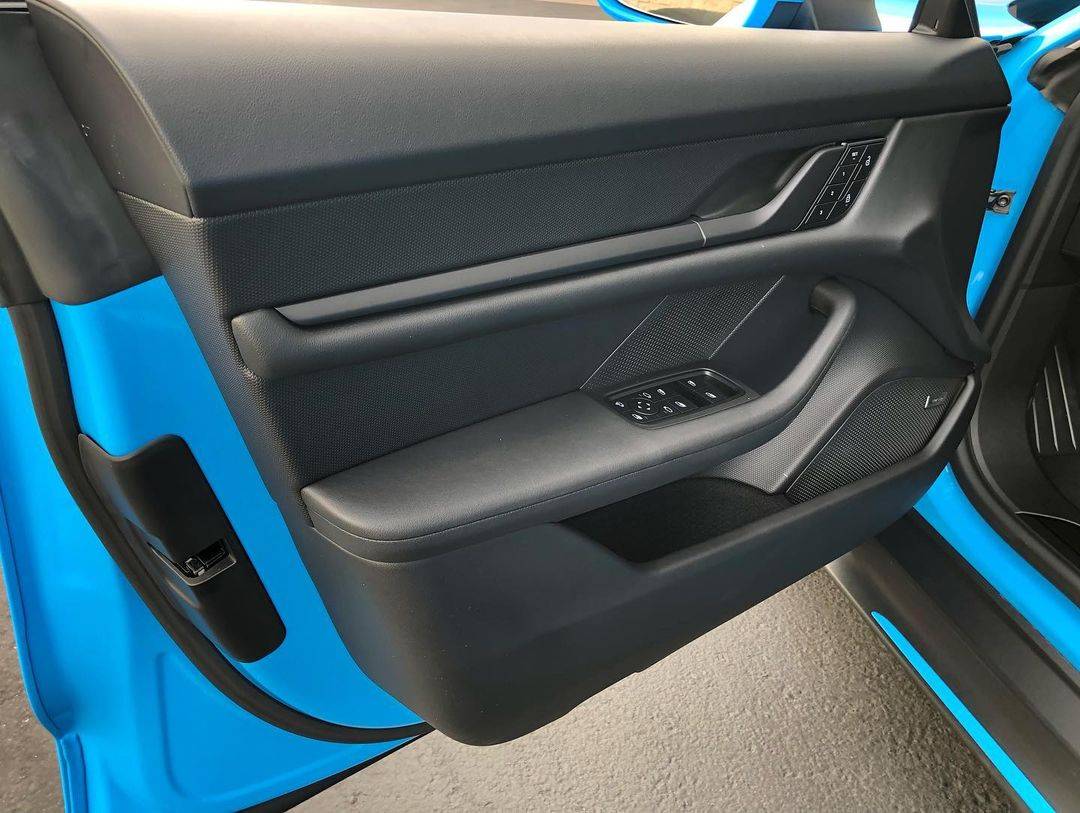 Porsche Taycan 🎨 PTS: PAINT TO SAMPLE Taycan Club & Photos Thread 275600143_639426850493831_4290268651323510267_n