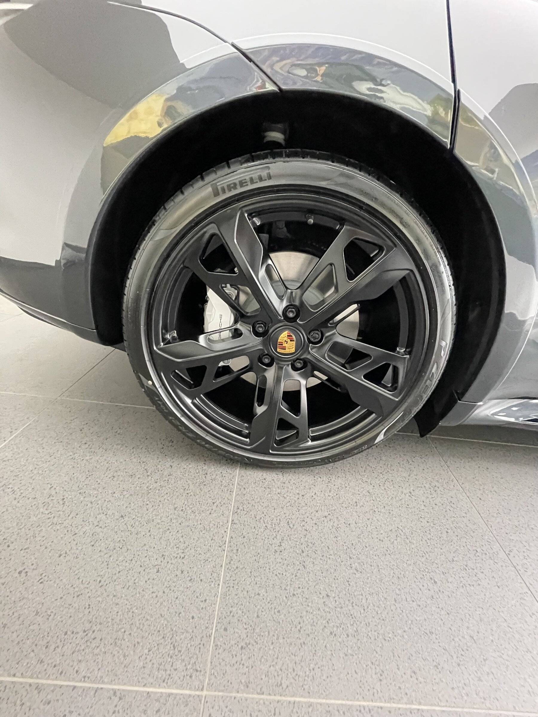 Porsche Taycan VOLCANO GREY Taycan Club 1A53D727-7EDF-4CF3-9DEA-8BD9FCDDE6CA