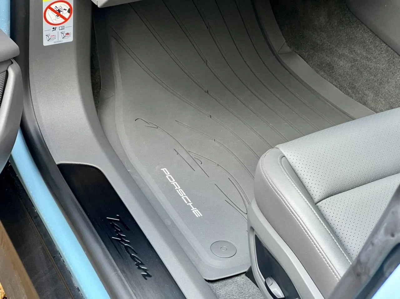 Porsche Taycan Rubber Floormat Set - Taycan E7A7C0A6-EE41-4F69-BC5B-3A1F6C41B573