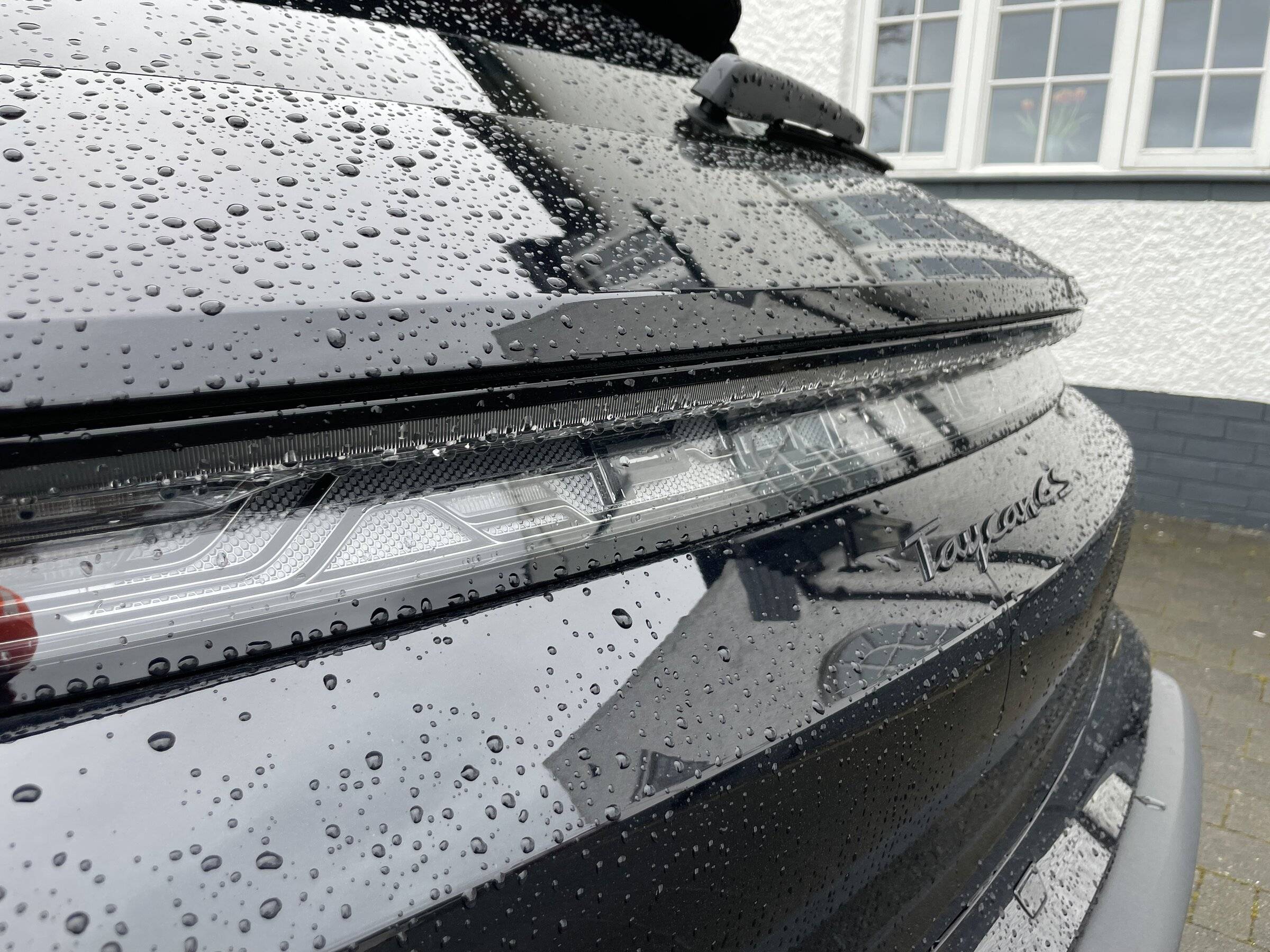 Porsche Taycan Black Cross Turismo 4S collected tempImagePpJWnB