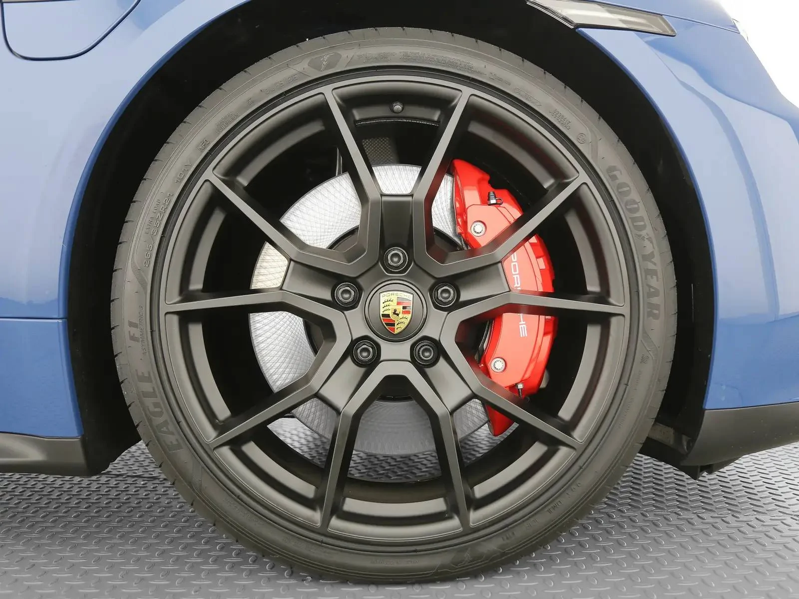Porsche Taycan Neptune Blue GTS Sedan Search 15AD2754-2C2D-4DCC-9D50-20A82D8F507F