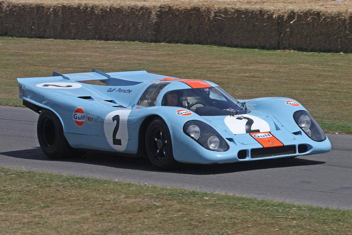 Porsche Taycan Frozen Blue Metallic GTS? 1647707117985