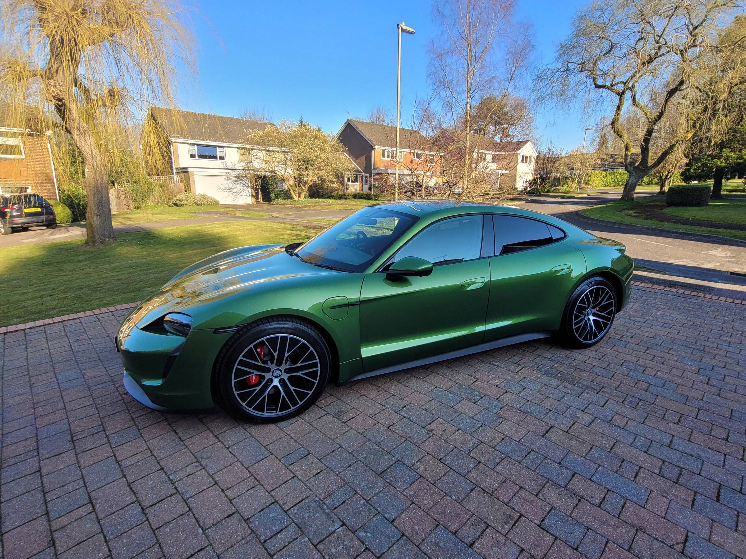 Porsche Taycan MAMBA GREEN Taycan Club 20220319_160121