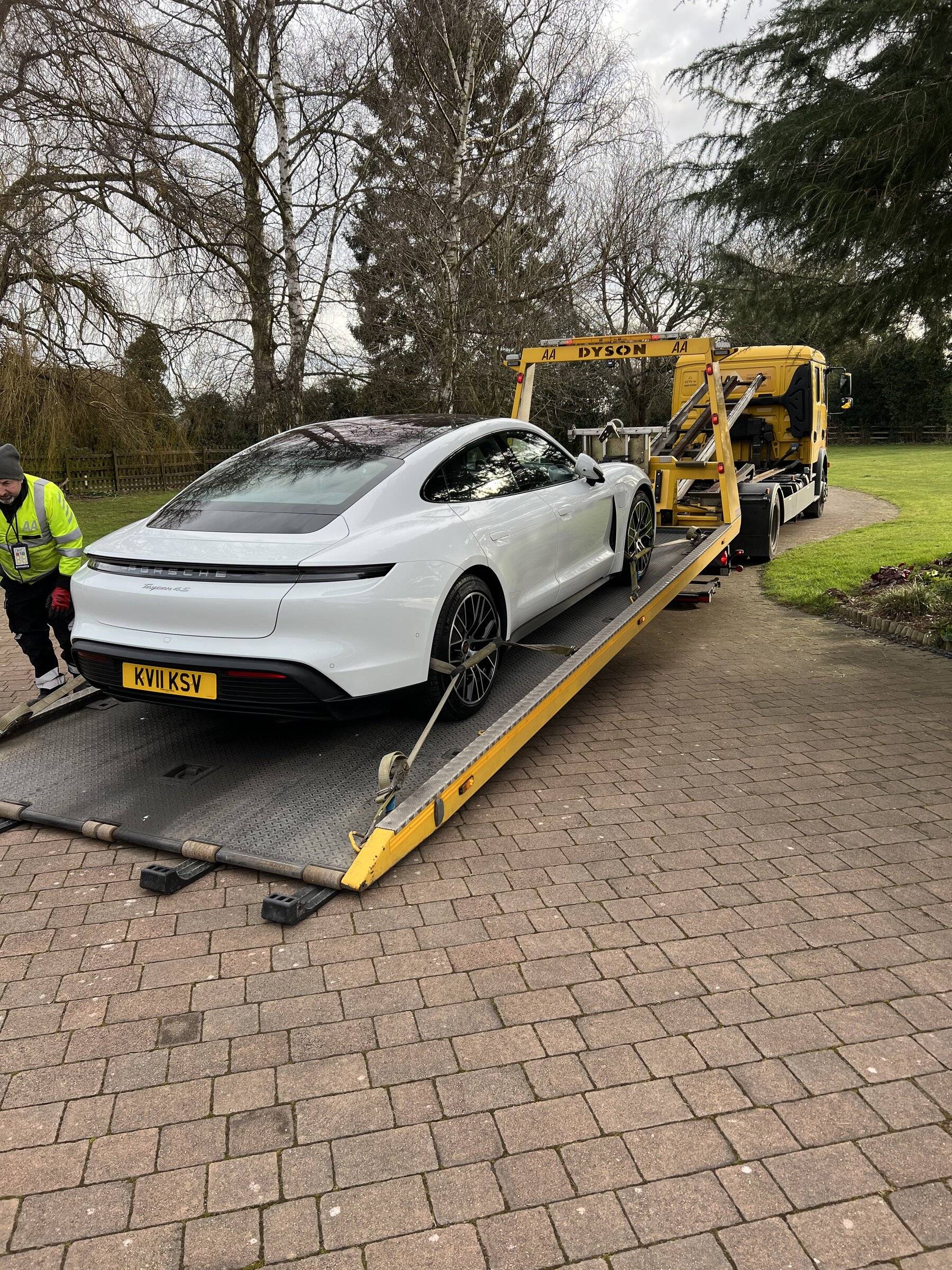 Porsche Taycan Stuck abroad with electrical error 6A96209A-D471-4E21-ACE2-2B97C5FCD2A5