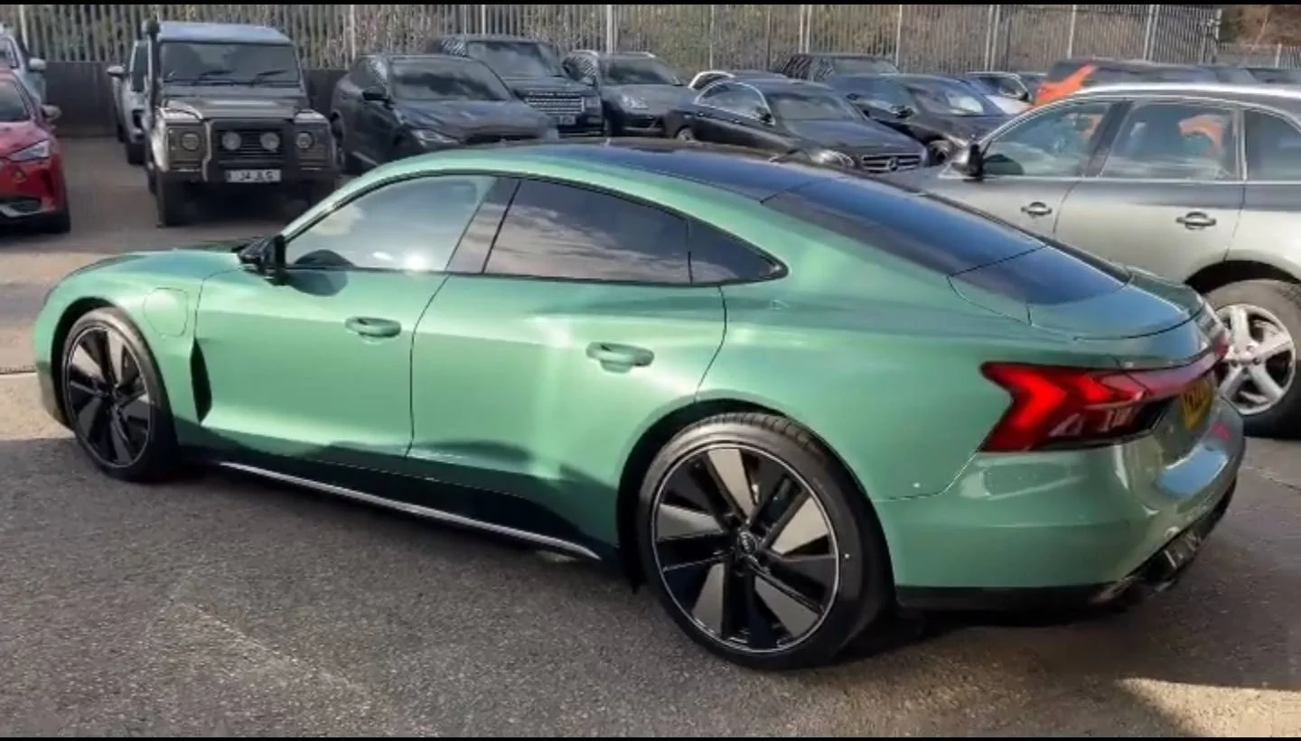 Porsche Taycan Audi Exclusive colors  for the E-Tron GT Screenshot_20220322-203506_Video Player