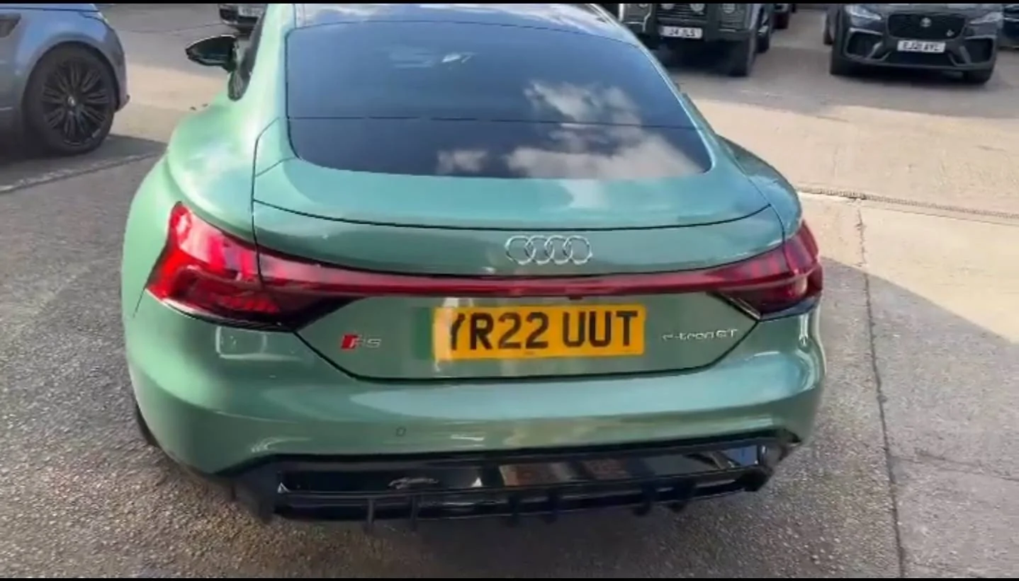 Porsche Taycan Audi Exclusive colors  for the E-Tron GT Screenshot_20220322-203520_Video Player