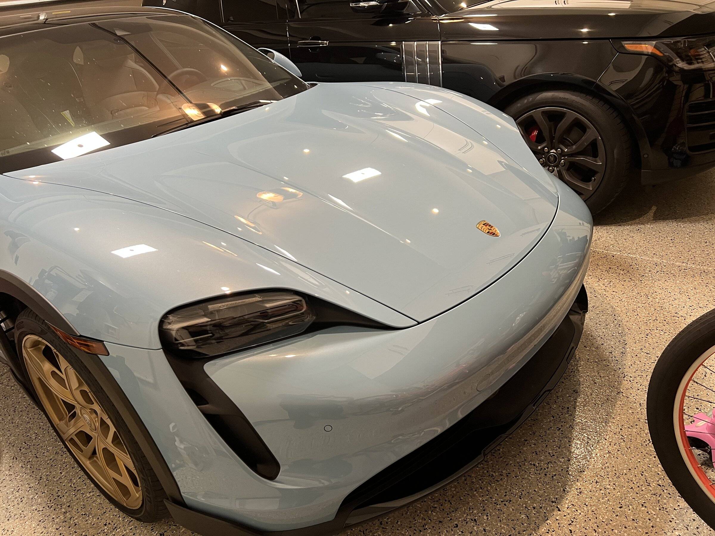 Porsche Taycan Frozen Blue Metallic GTS? 8E13C454-883B-498F-827F-C4906FB2805E