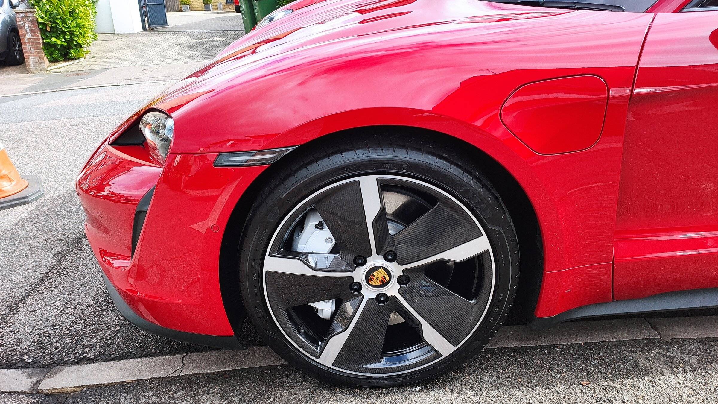 Porsche Taycan 21" wheels and living in a big city with bad roads IMG_20220314_123102