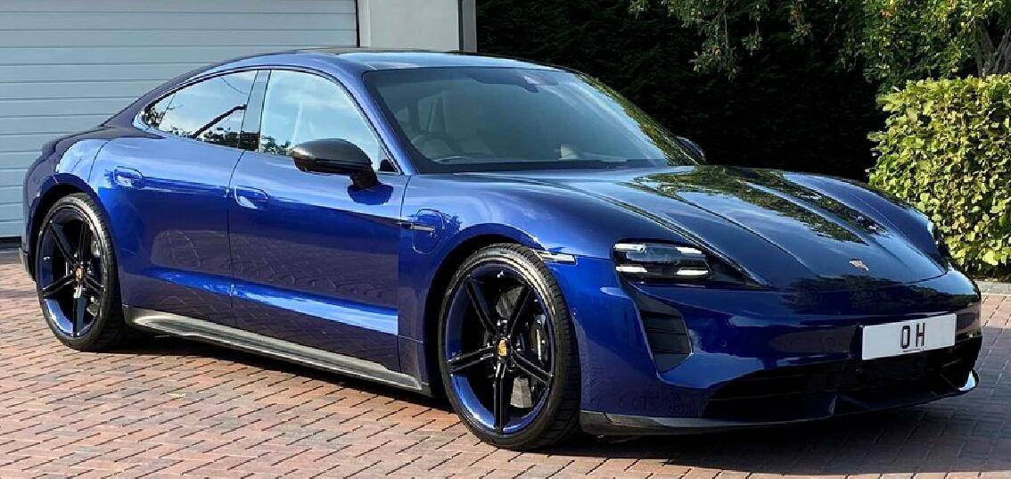 Porsche Taycan My Gentian Blue GTS Build 1648268935045