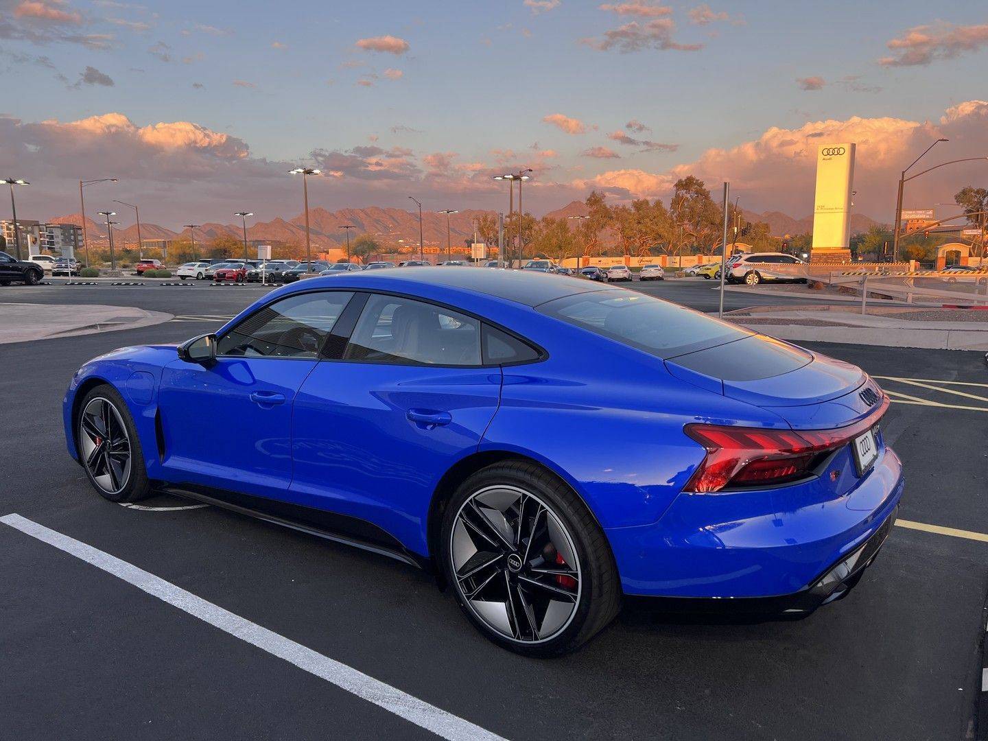 Porsche Taycan Audi Exclusive colors  for the E-Tron GT 275848333_359636405895963_1627627490490848228_n