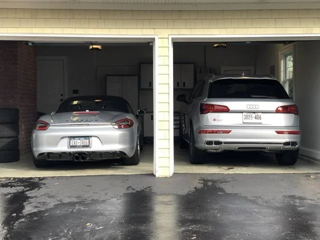 Porsche Taycan DOLOMITE SILVER Taycan Club AEDCAF6D-5107-4685-BE6F-7EA6D0D8877F