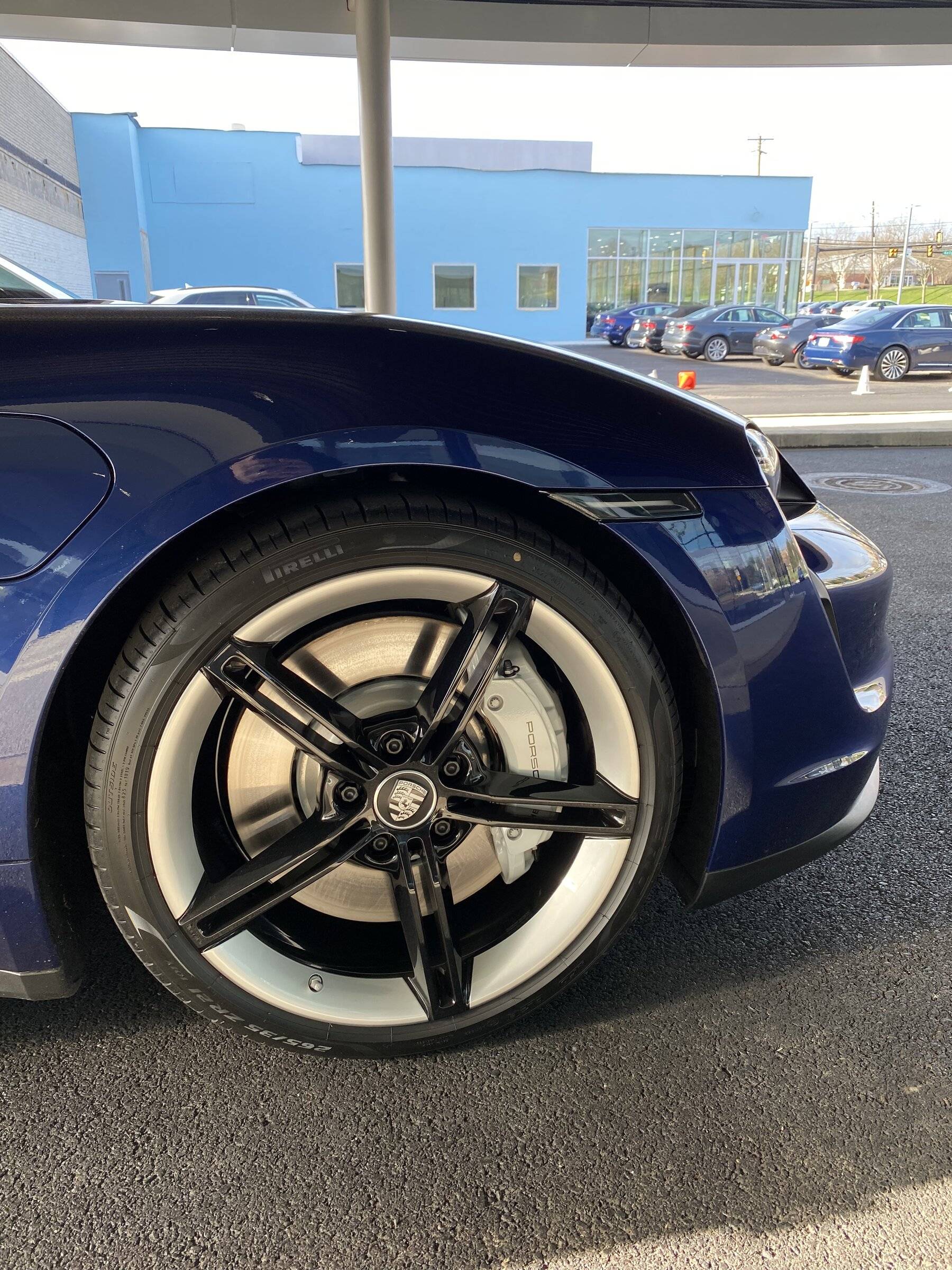 Porsche Taycan Traded in my 2020 Porsche 911 (992) Carrera 4S for a Taycan 4S 5C604190-334E-42DF-B5C0-73E81E0B2C0B