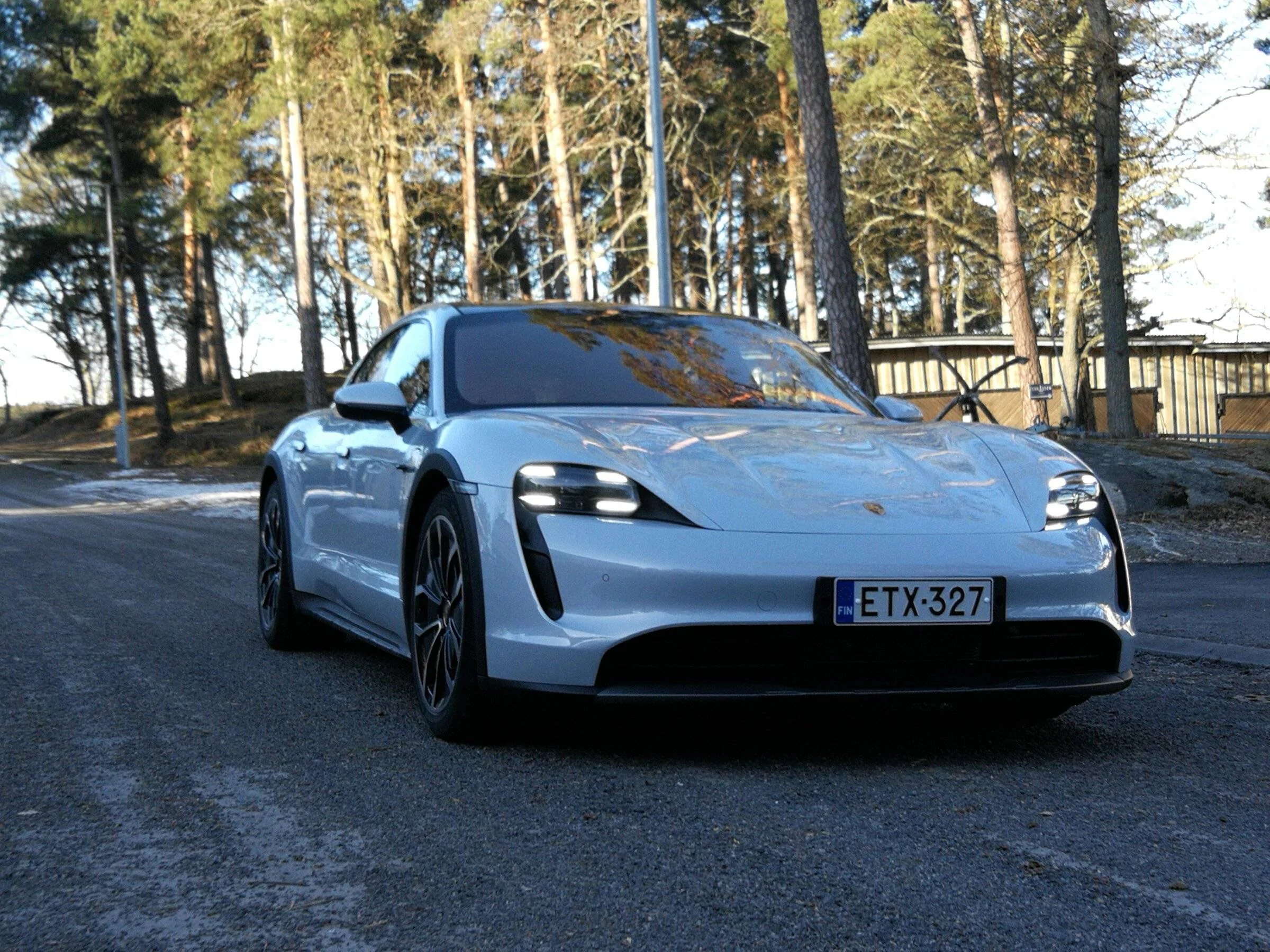 Porsche Taycan ICE GREY Taycan Club 795CE1CC-C57F-4661-A6AE-ED272322FA9B