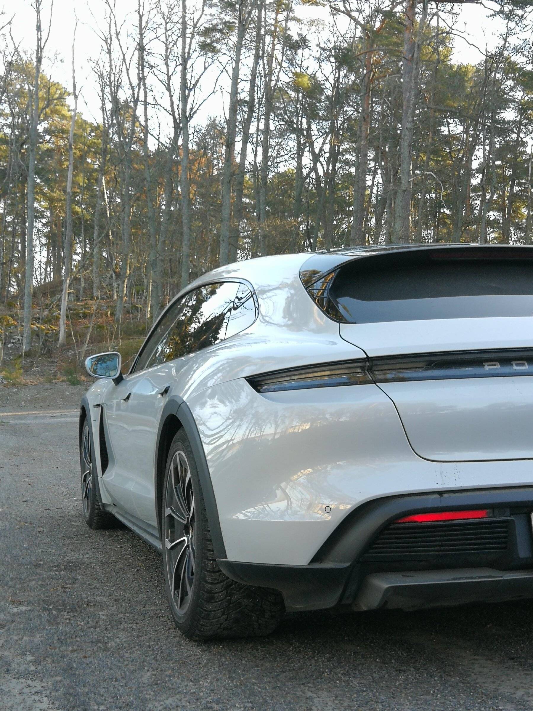 Porsche Taycan ICE GREY Taycan Club 6A17217C-58EA-4BF2-BA21-E506F5F5B0C9