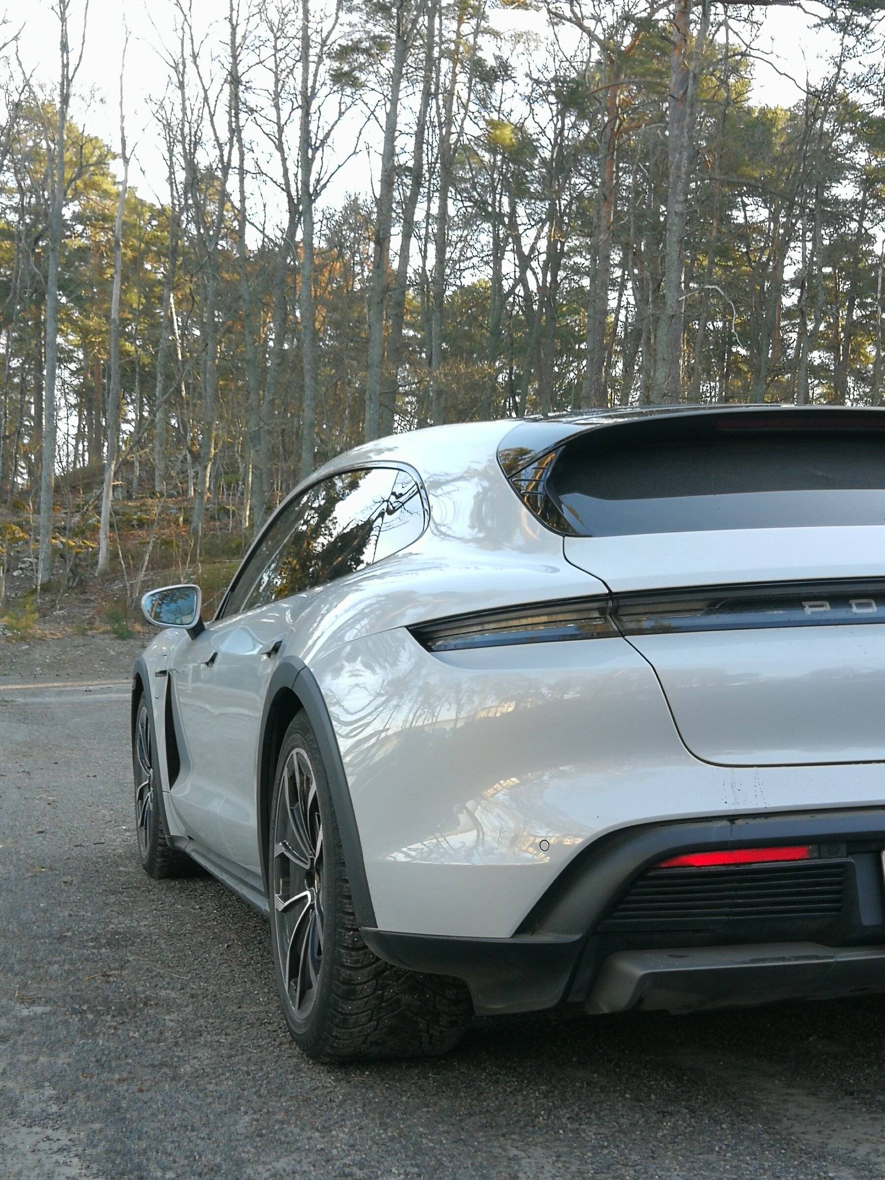 Porsche Taycan GTS Sport Turismo color ? IMG_20220403_085151