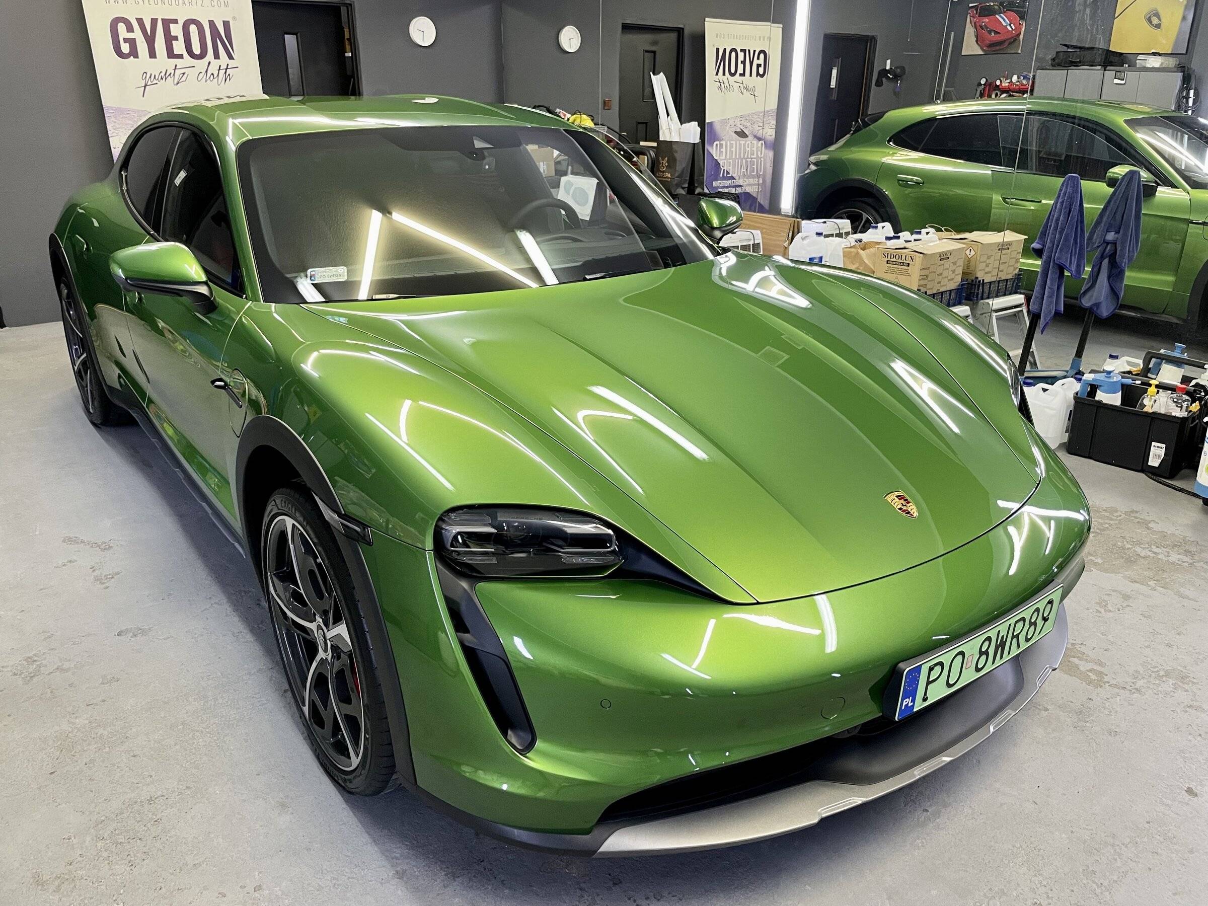 Porsche Taycan MAMBA GREEN Taycan Club IMG_5926