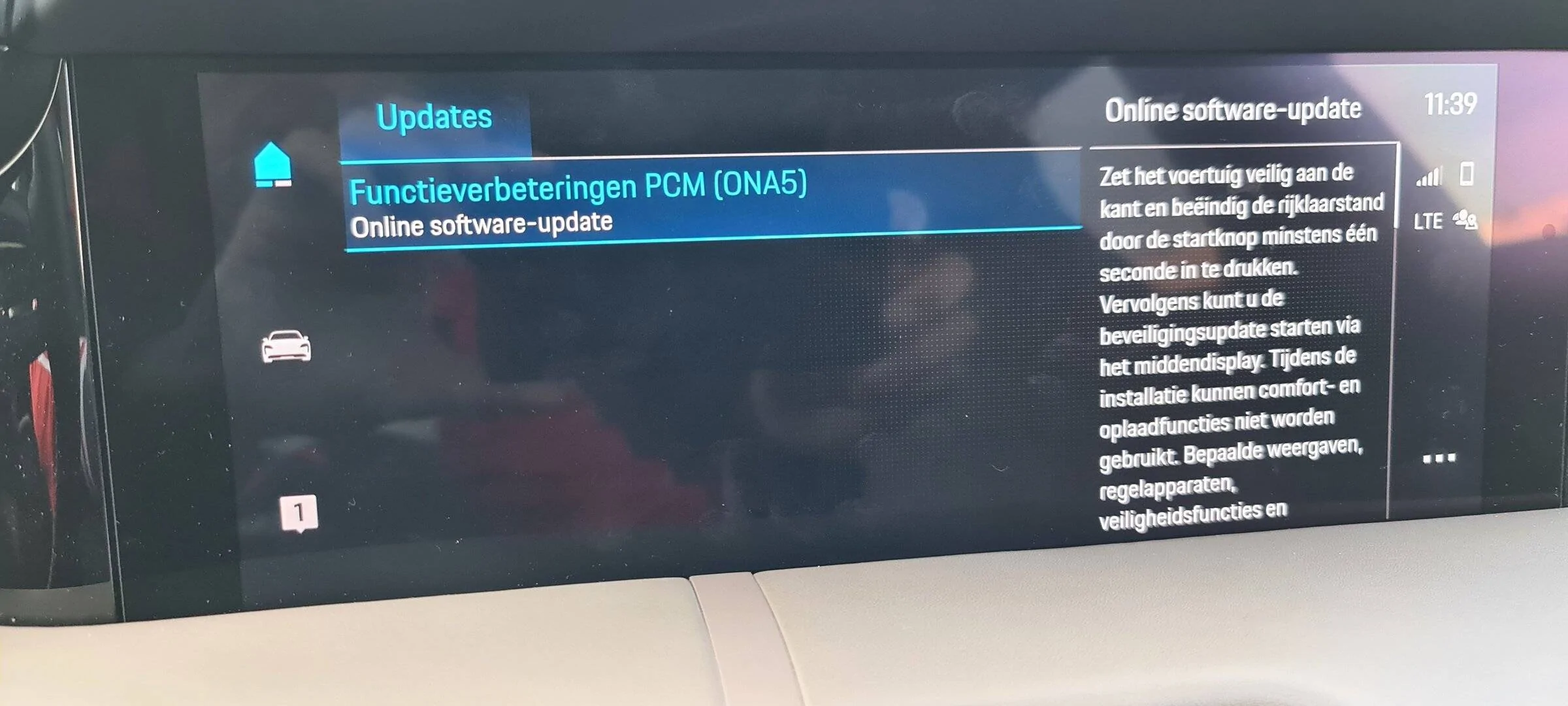 Porsche Taycan PCM ONA5 update? 20220411_113932