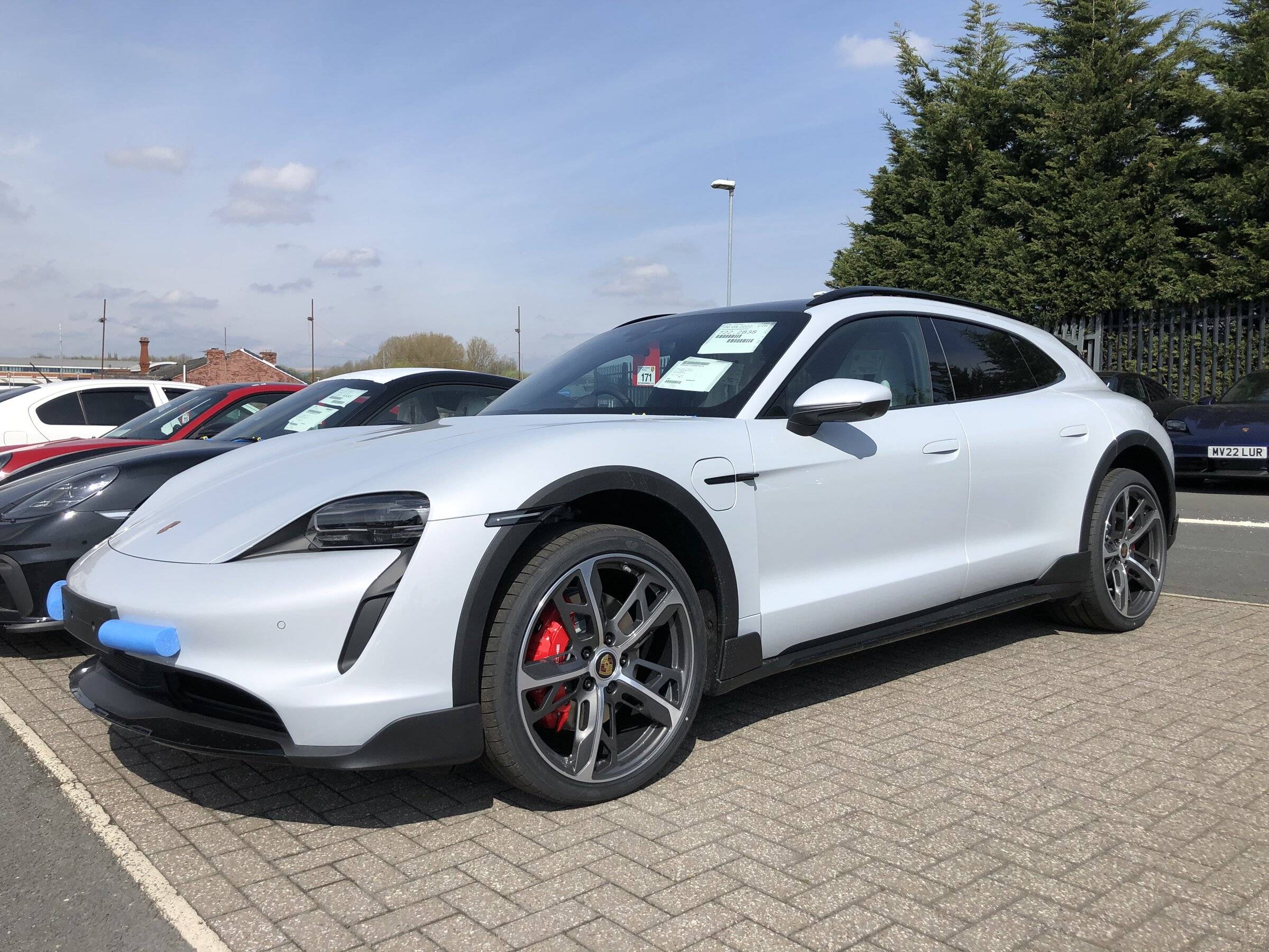 Porsche Taycan Ordered a ST RWD. Too many options? F092B61A-4654-49D6-B98C-CC785FD6AF53