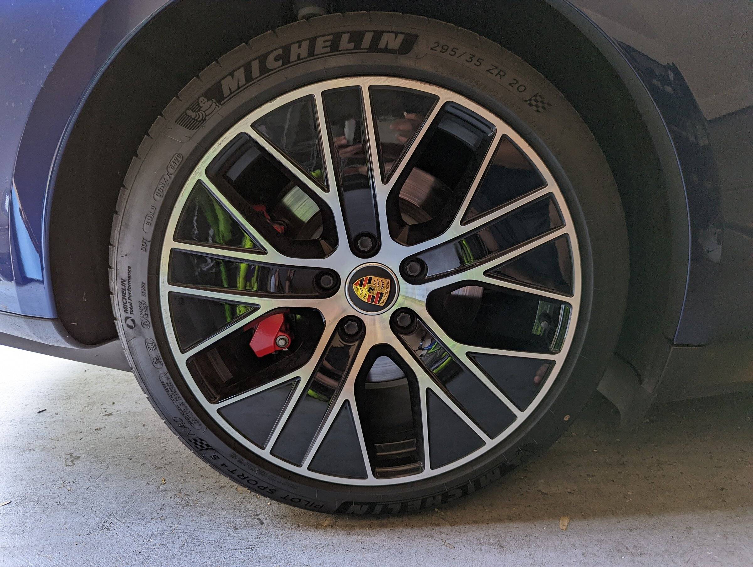 Porsche Taycan 2:38 lap at COTA PXL_20220417_202018102