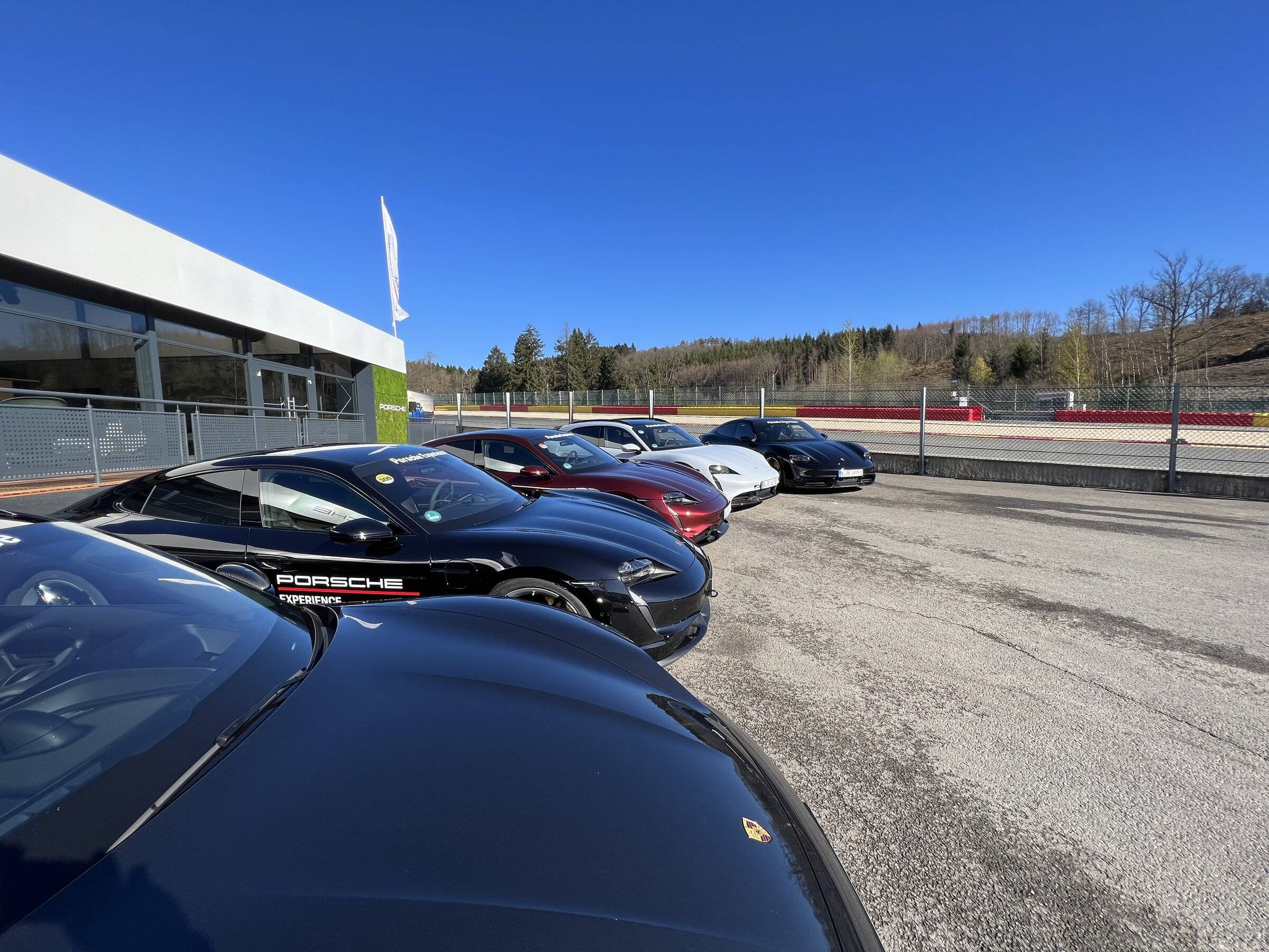 Porsche Taycan Taycans on trackdays Spa Francorchamps 🇧🇪 57A732A1-4975-494E-B23C-22E81CC75654