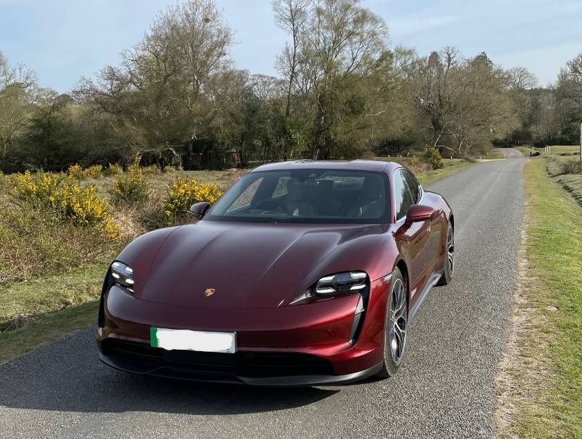 Porsche Taycan CHERRY METALLIC Taycan Club Taycan Sp8