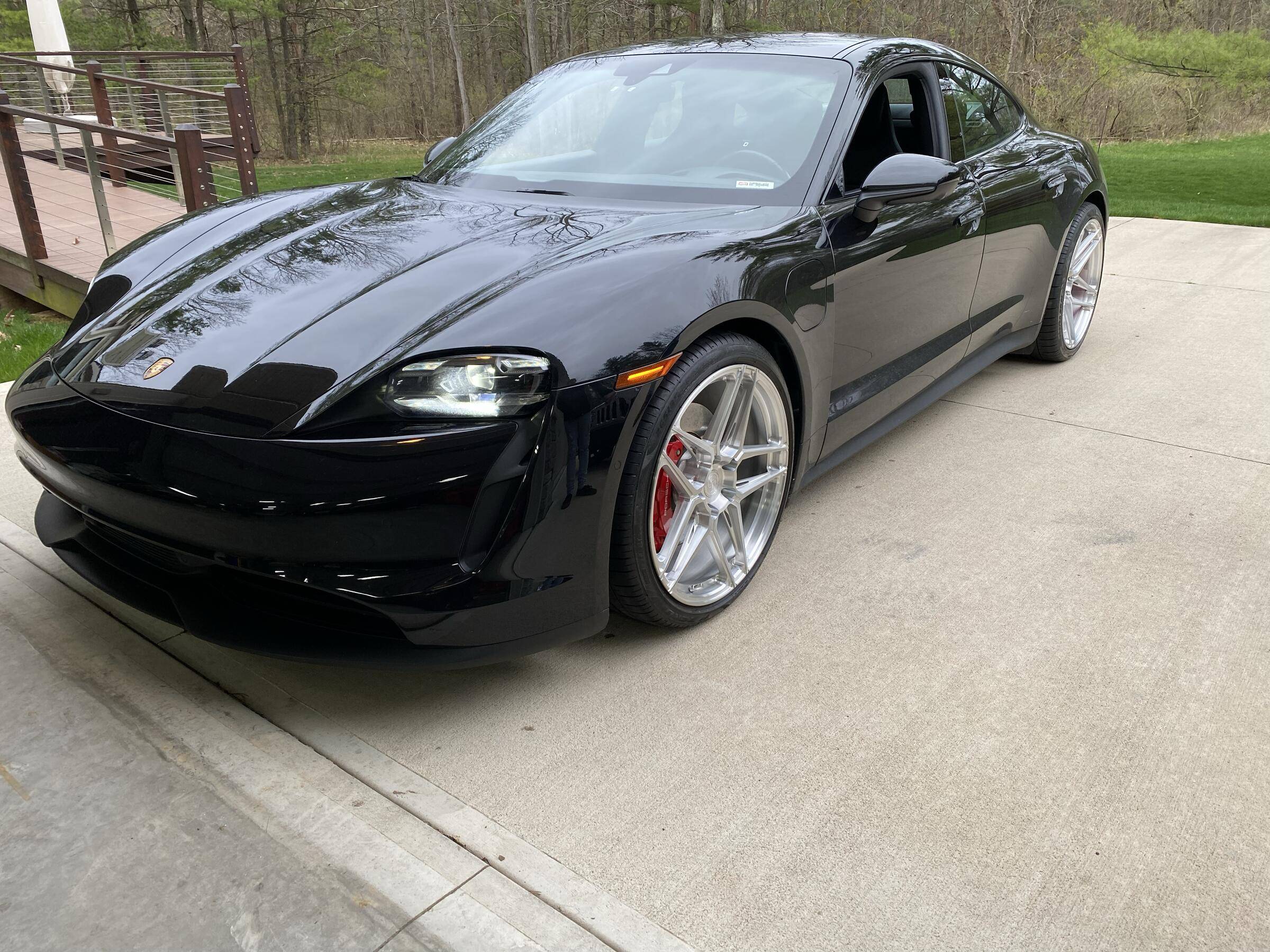 Porsche Taycan New Wheels tempImageIaYJVV