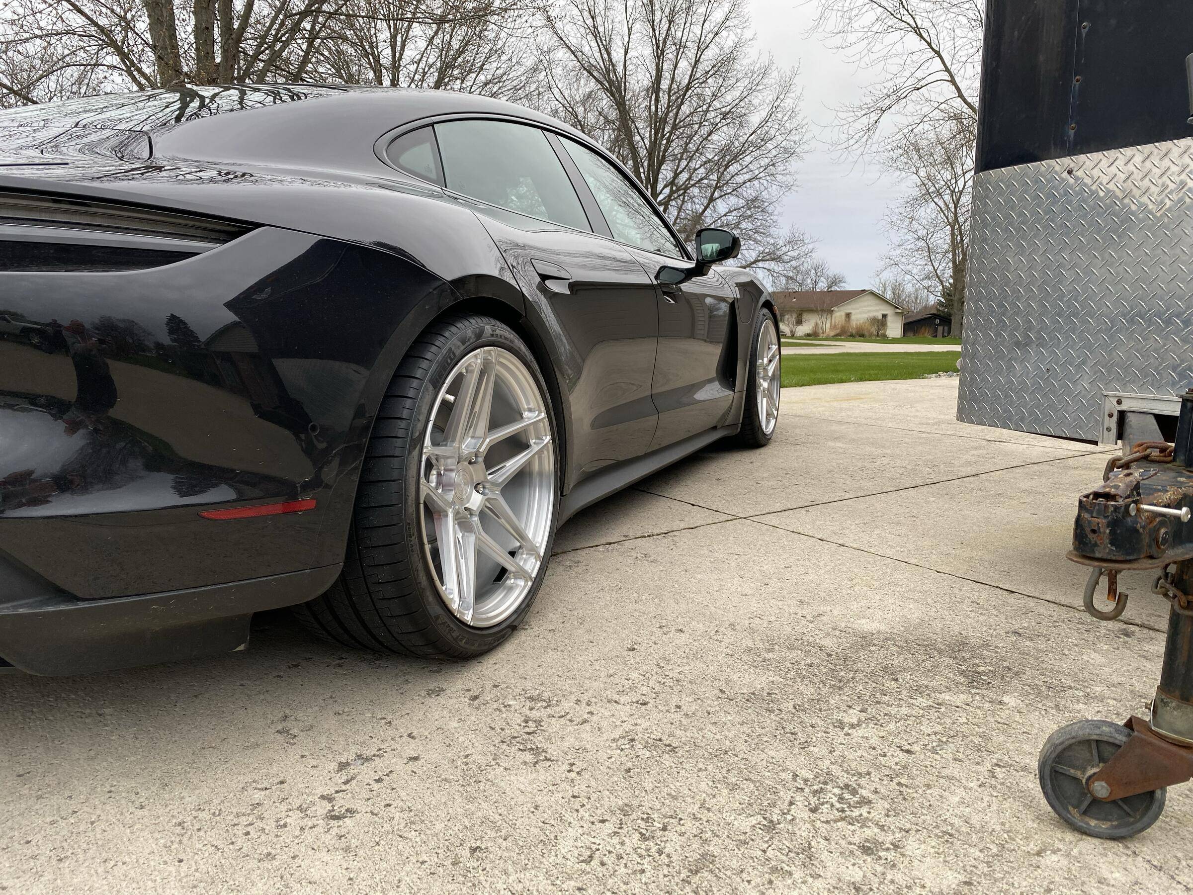 Porsche Taycan New Wheels tempImageWMSR60