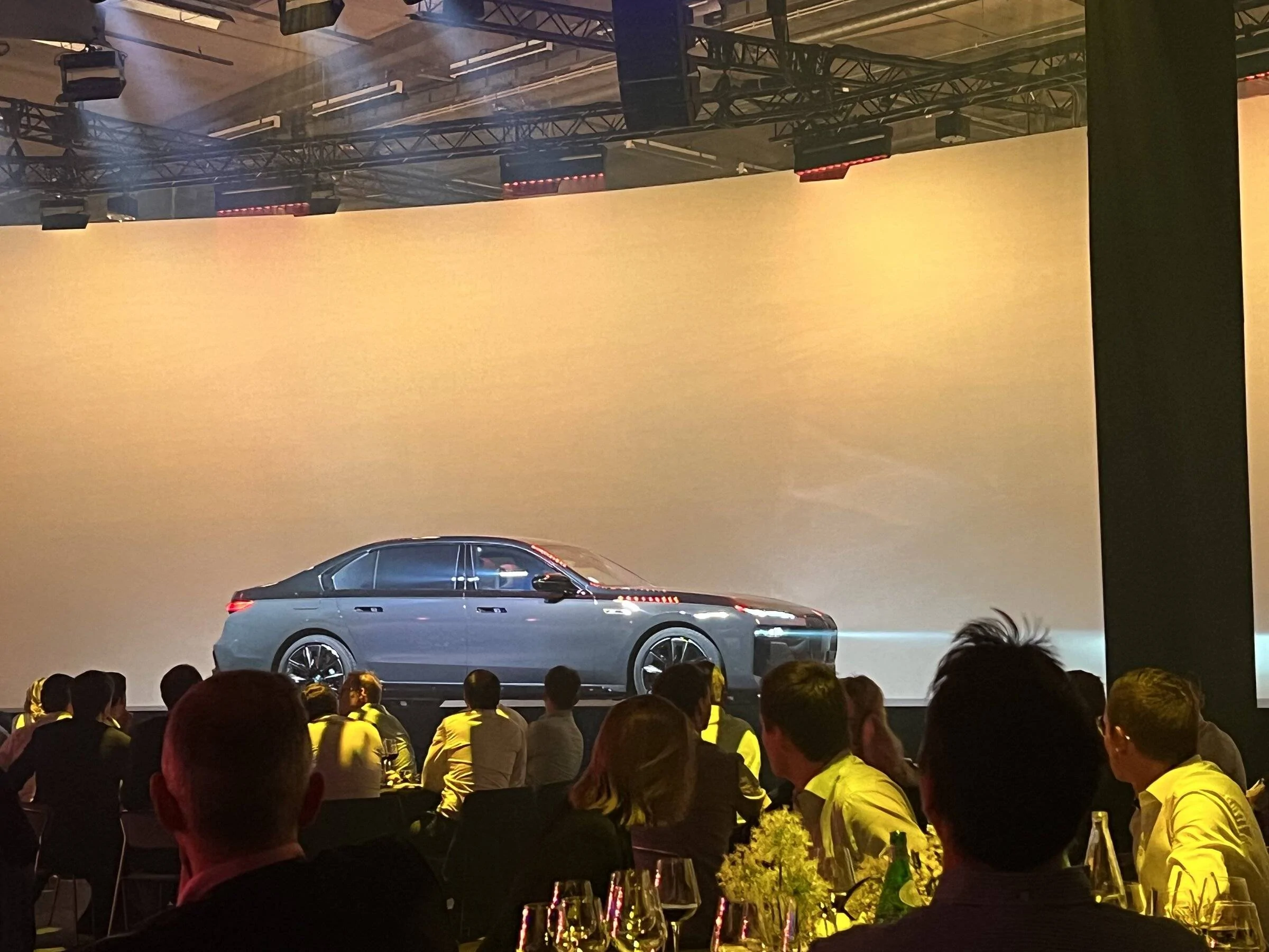 Porsche Taycan The New 7 Series BMW 6F07FC93-D1B1-454D-8A1B-94CED8147B51