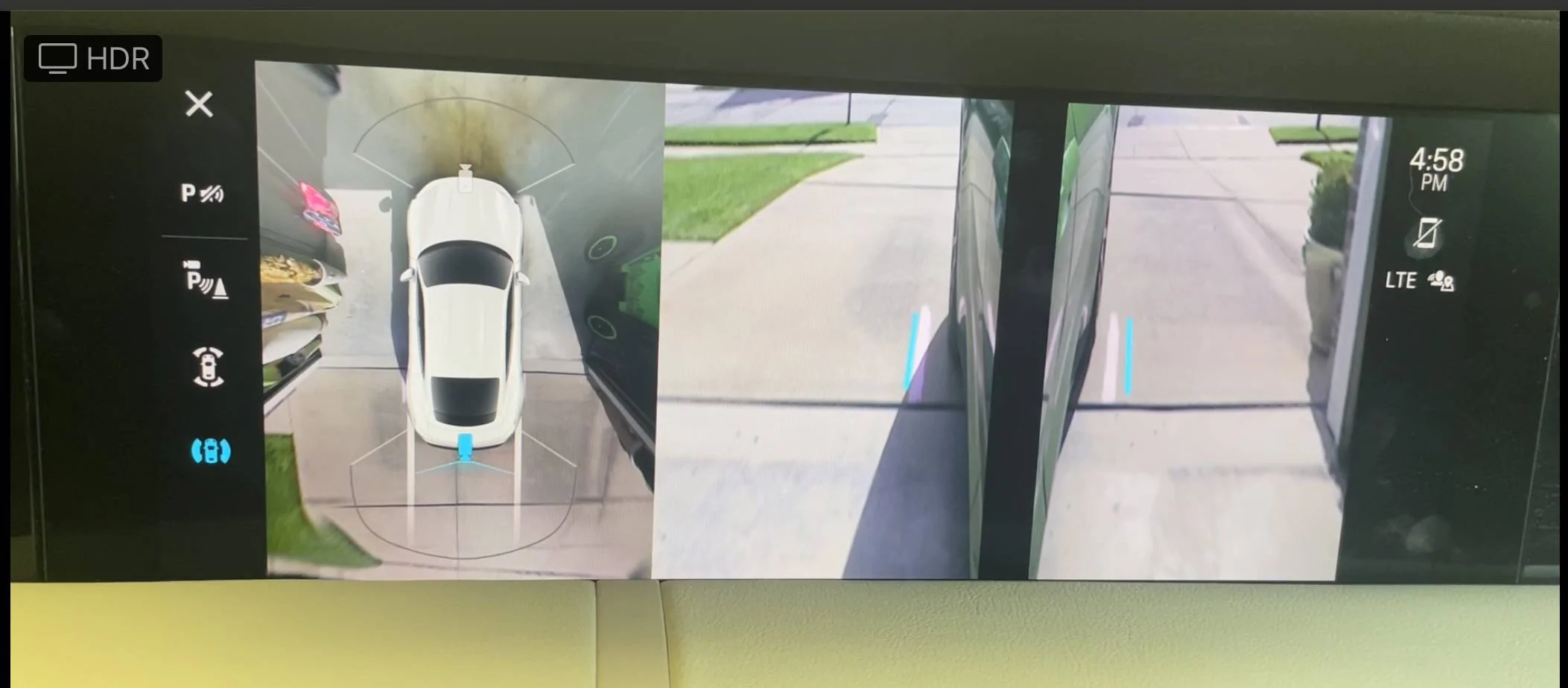 Porsche Taycan Parking side view cameras with mirrors folded EC49BC12-88C3-420C-8516-512E411DB8BD