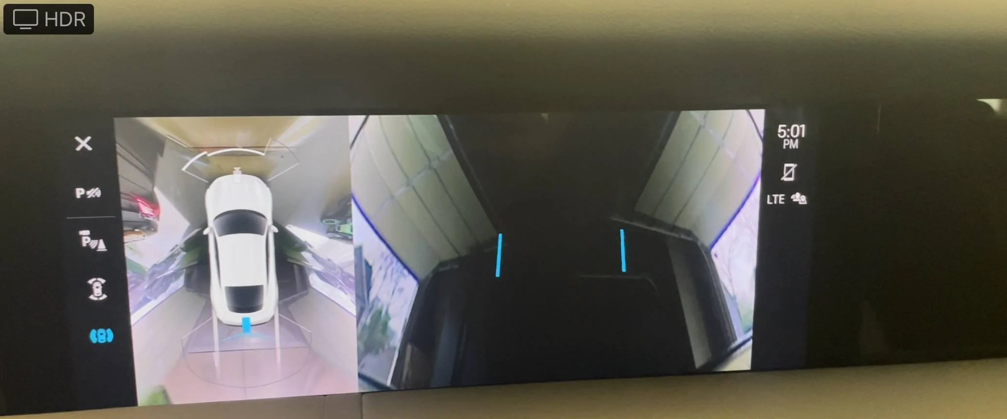 Porsche Taycan Parking side view cameras with mirrors folded 46A3EFB7-17CF-44DB-8B54-3A07F8A8CFC8