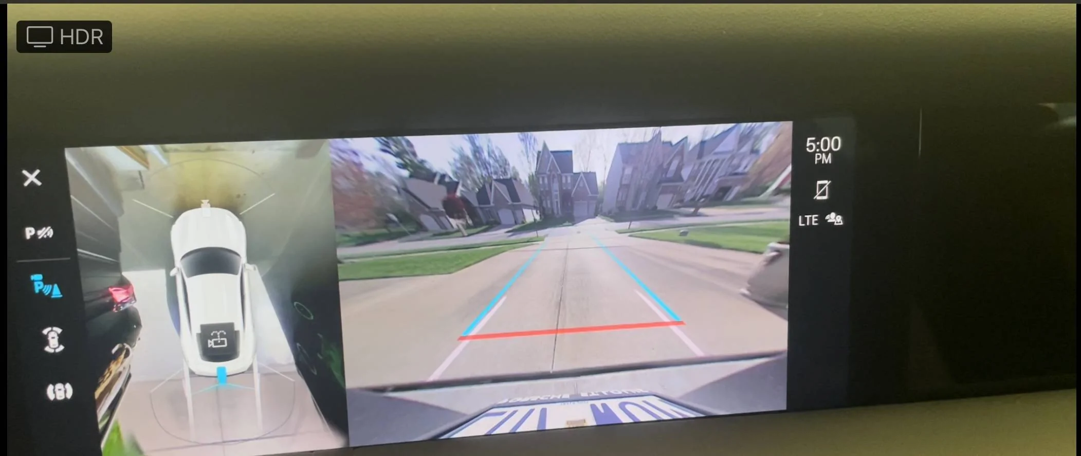 Porsche Taycan Parking side view cameras with mirrors folded 8BD16E4B-40D9-4341-9F0E-E187E8083399